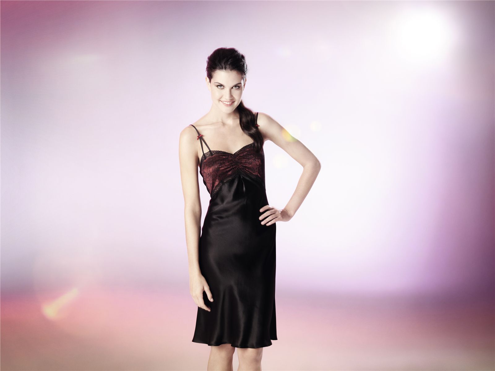 几组欧美高清美女模特美女图片　网络最全美女图片资源站点