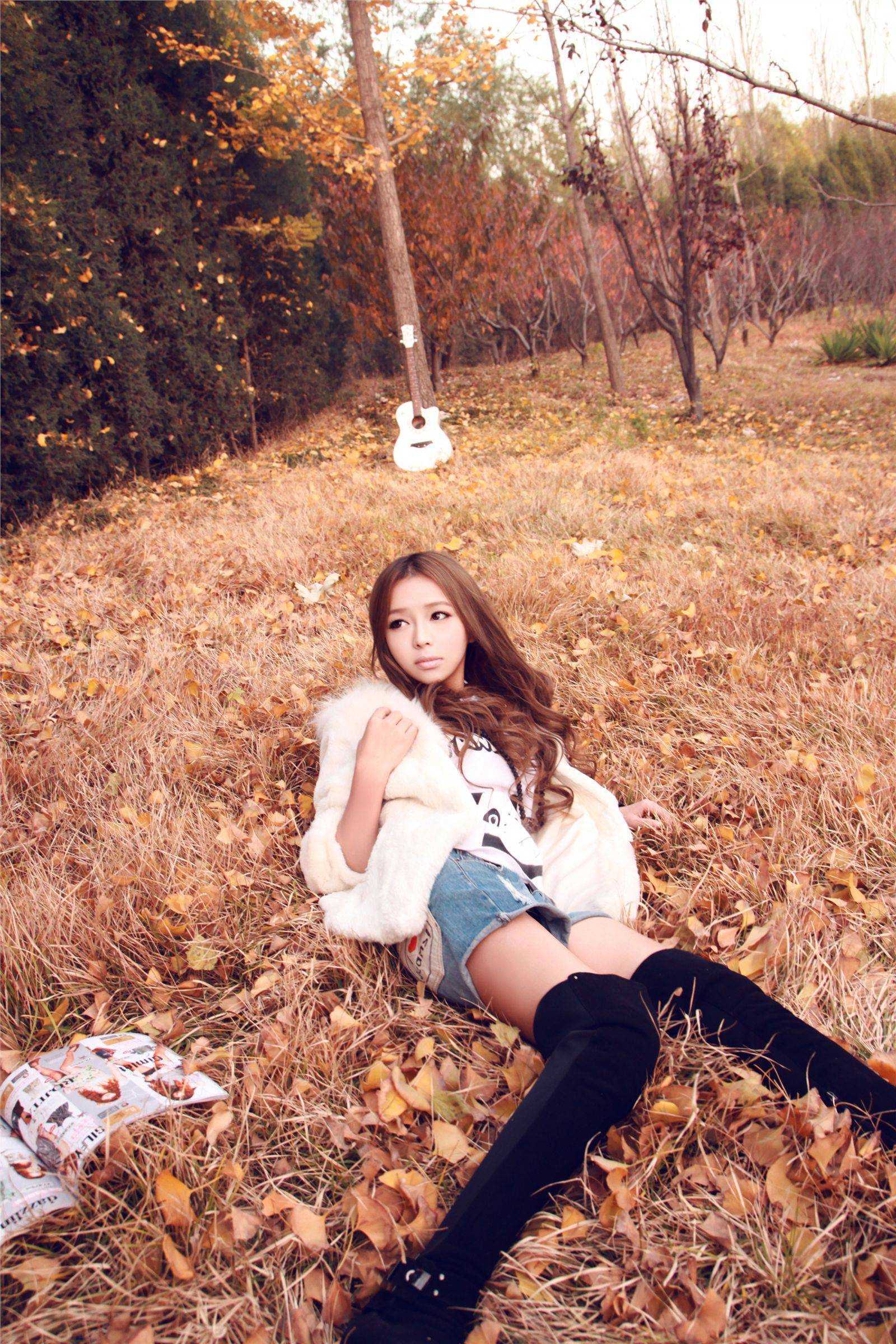 90后大眼美女 裴紫绮11月初冬写真