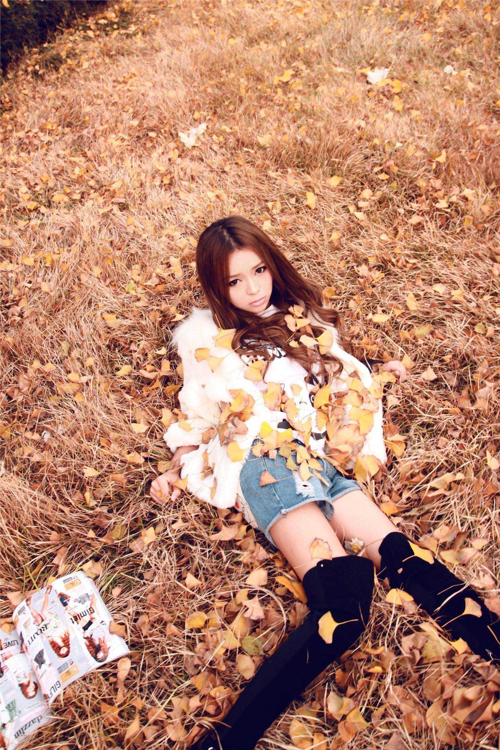 90后大眼美女 裴紫绮11月初冬写真