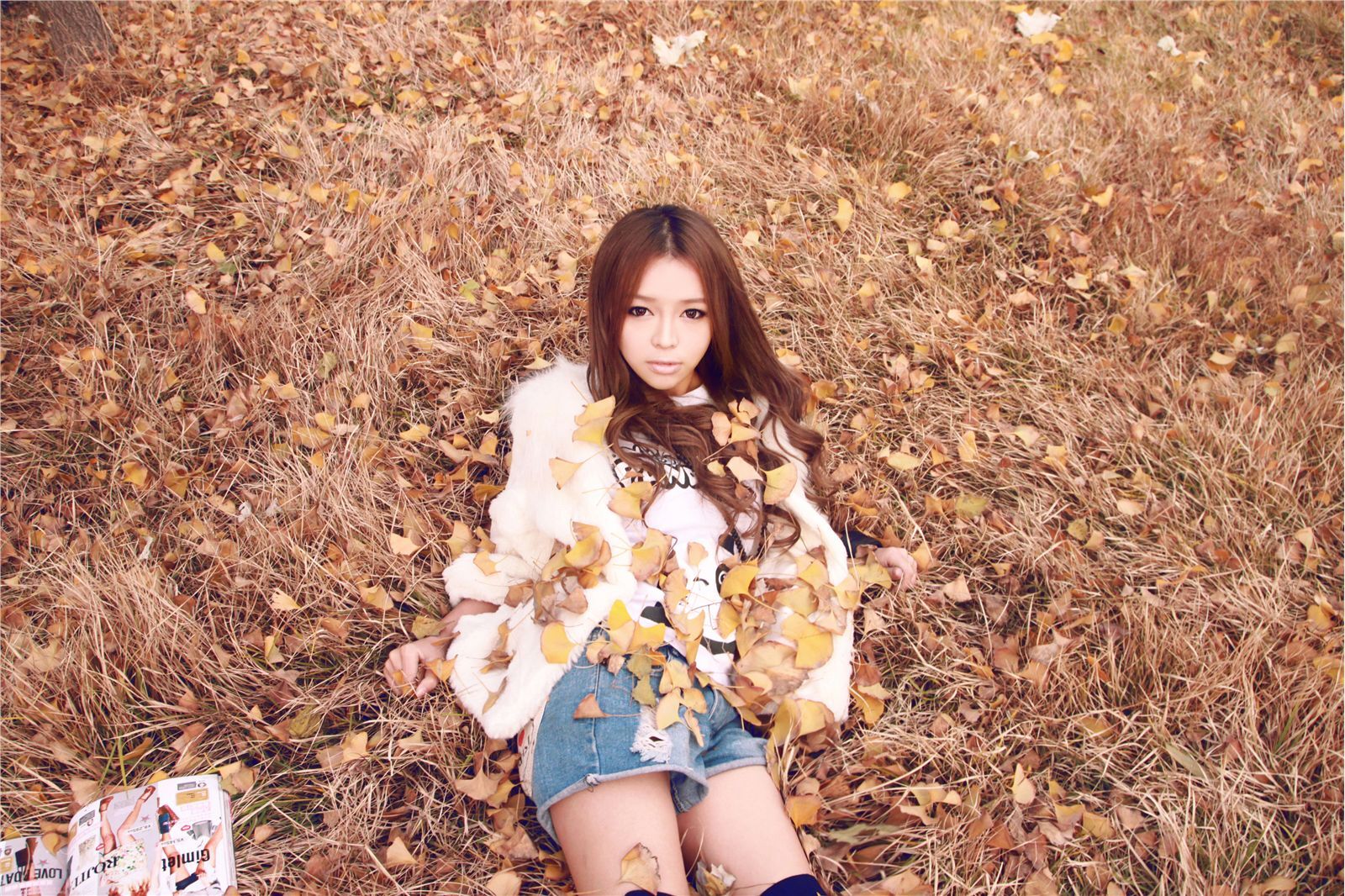 90后大眼美女 裴紫绮11月初冬写真