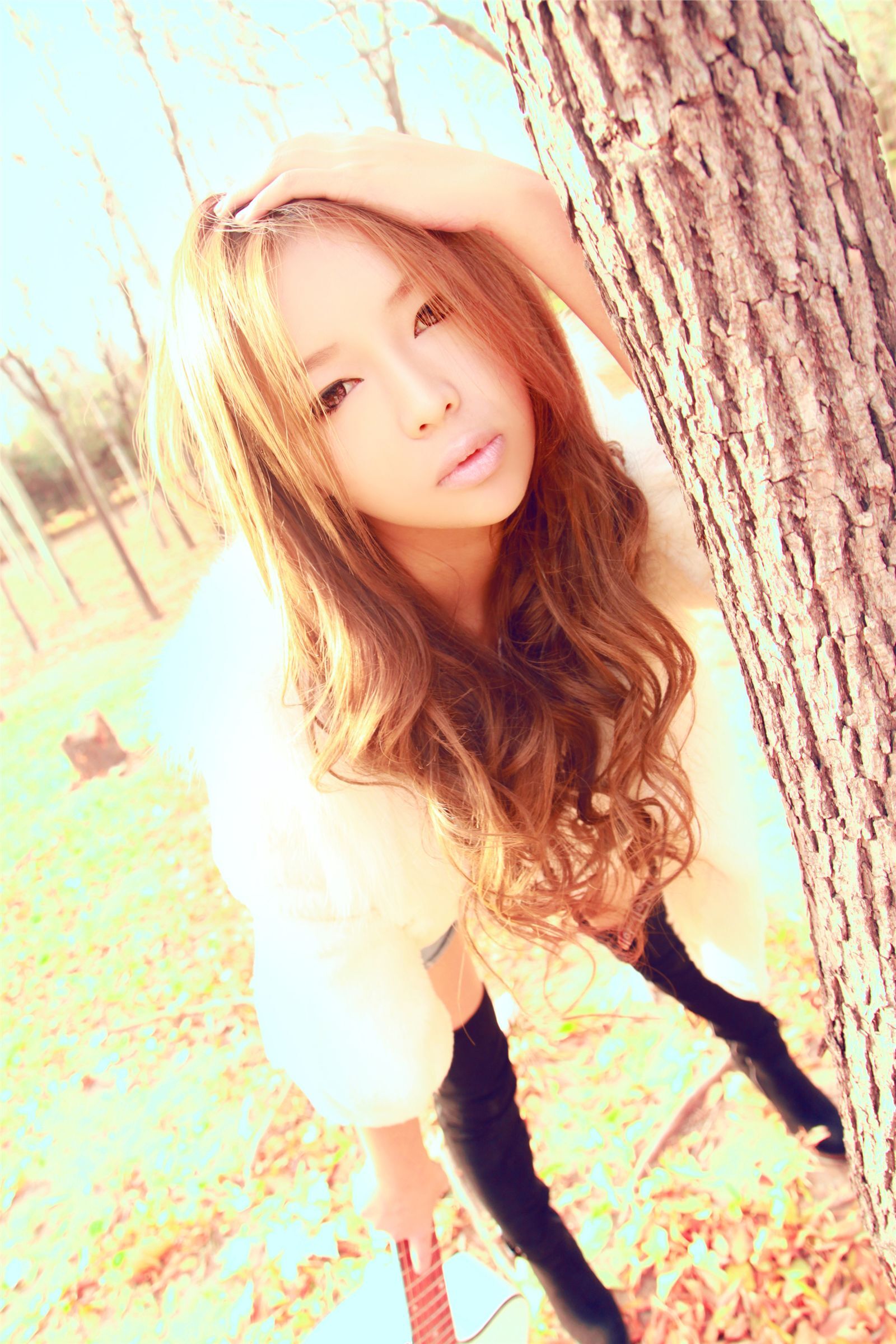 90后大眼美女 裴紫绮11月初冬写真