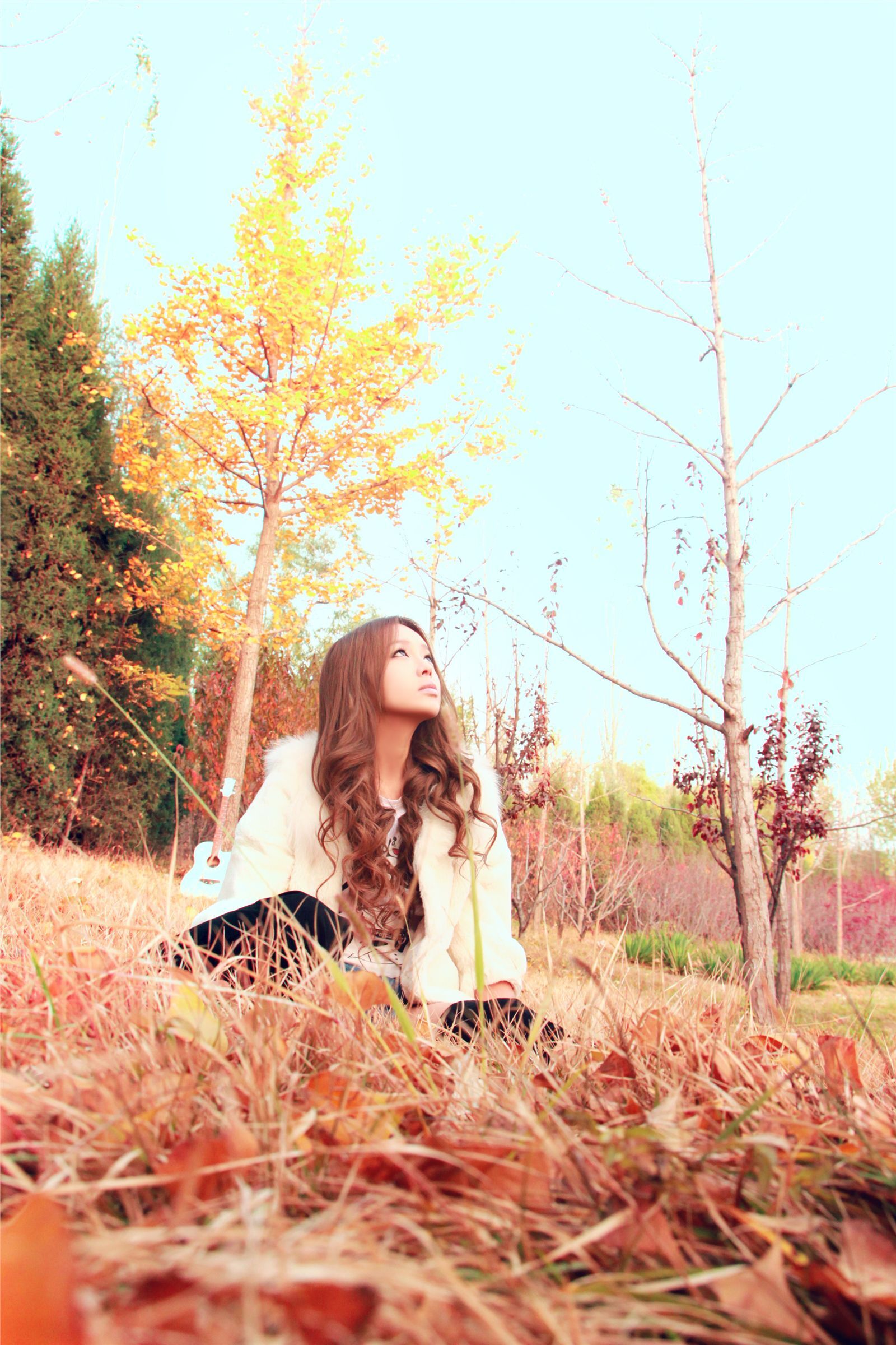 90后大眼美女 裴紫绮11月初冬写真