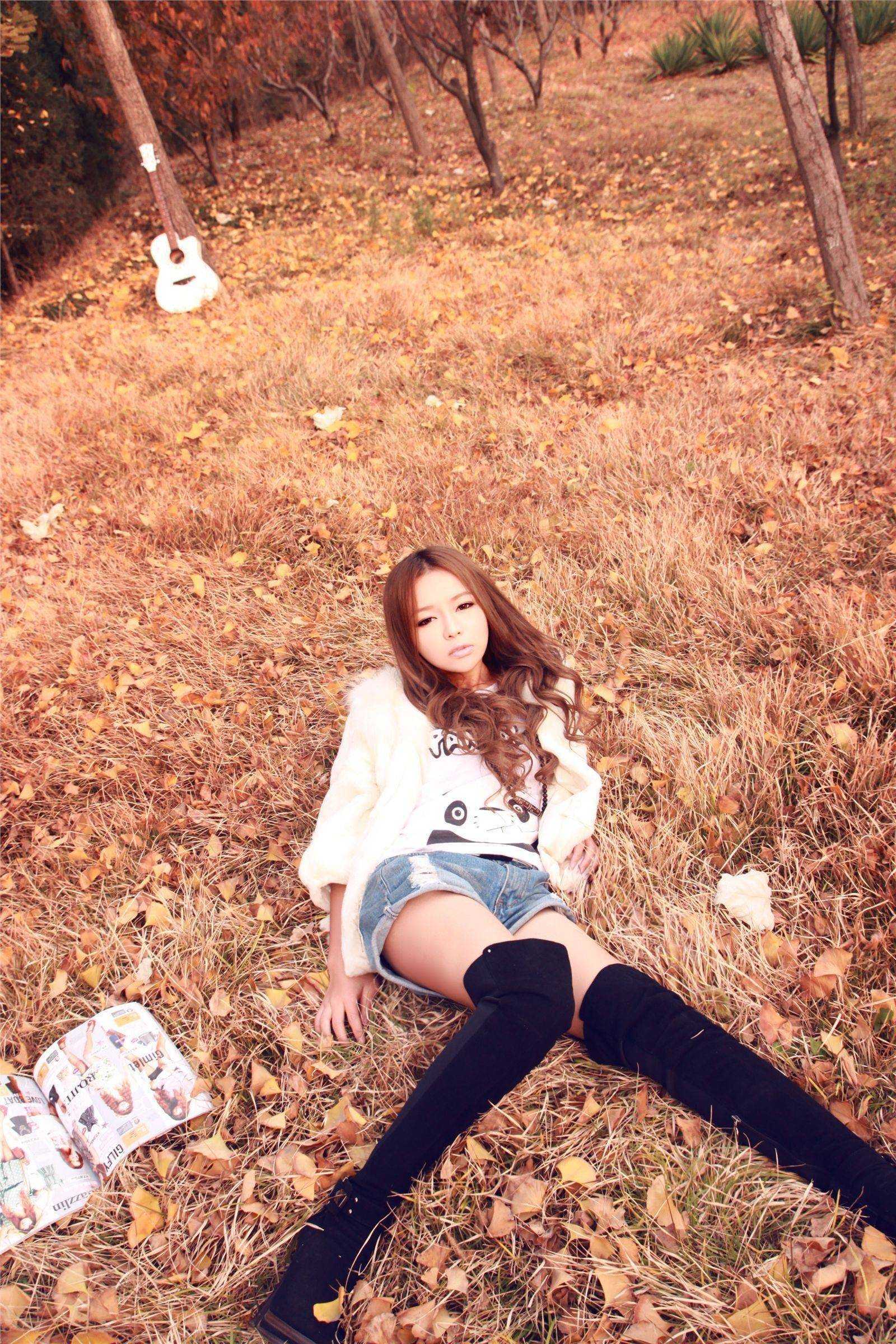 90后大眼美女 裴紫绮11月初冬写真