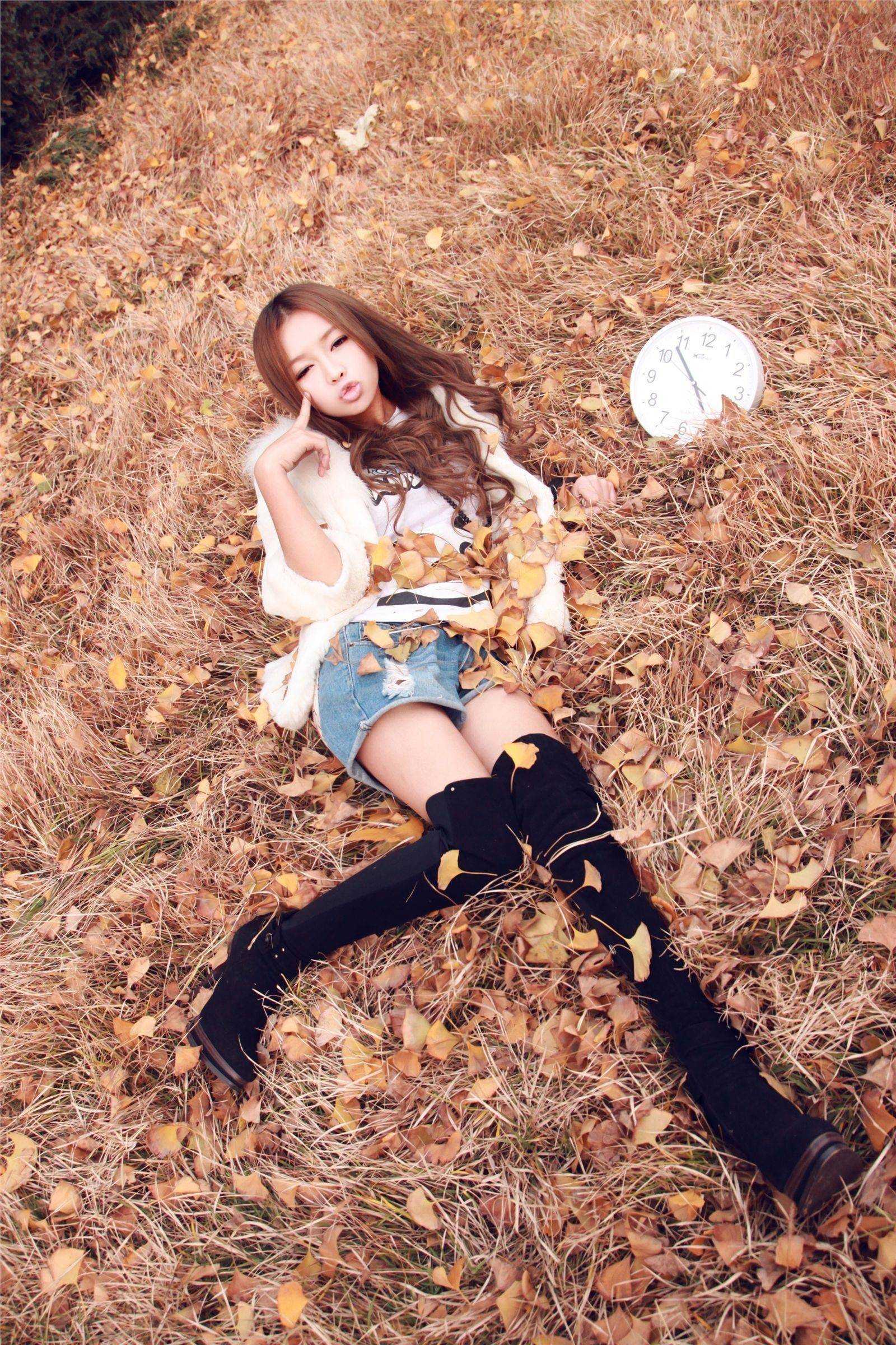 90后大眼美女 裴紫绮11月初冬写真