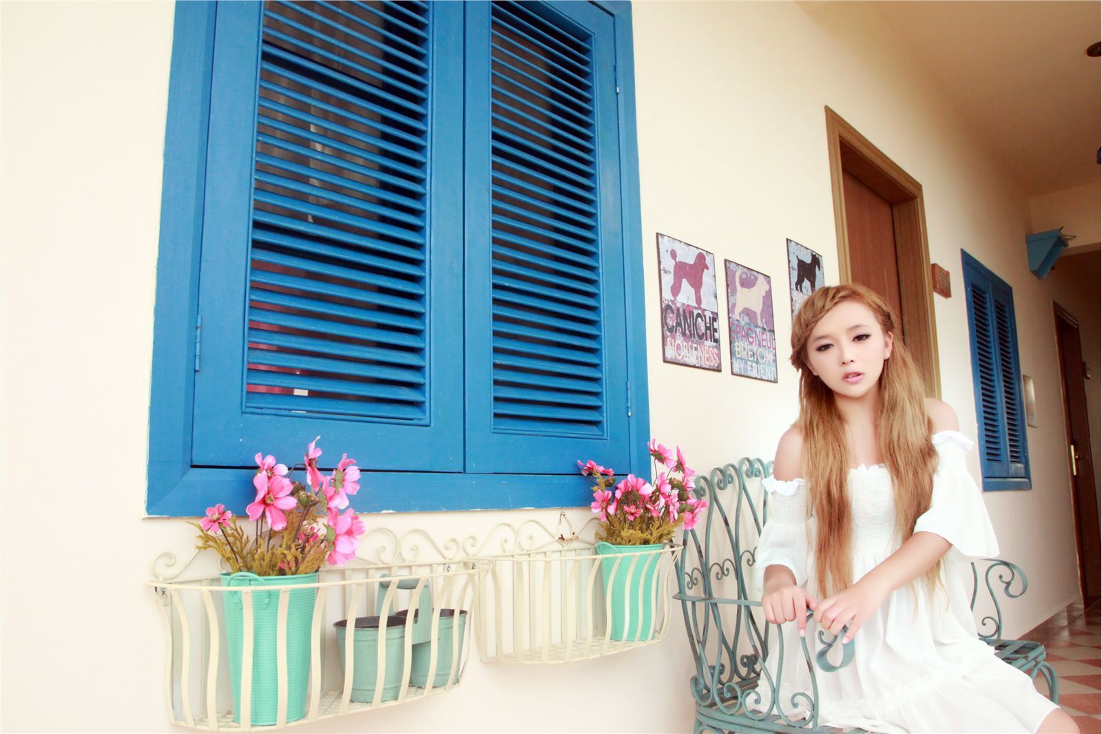 90后性感萌女裴紫绮 三亚诱惑写真 高清大图