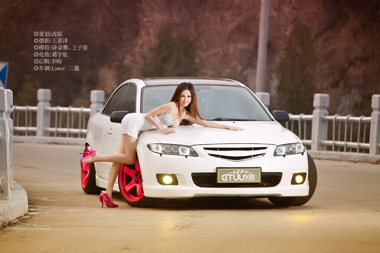 高清美女公主车展 白马王子俘获甜蜜公主芳心