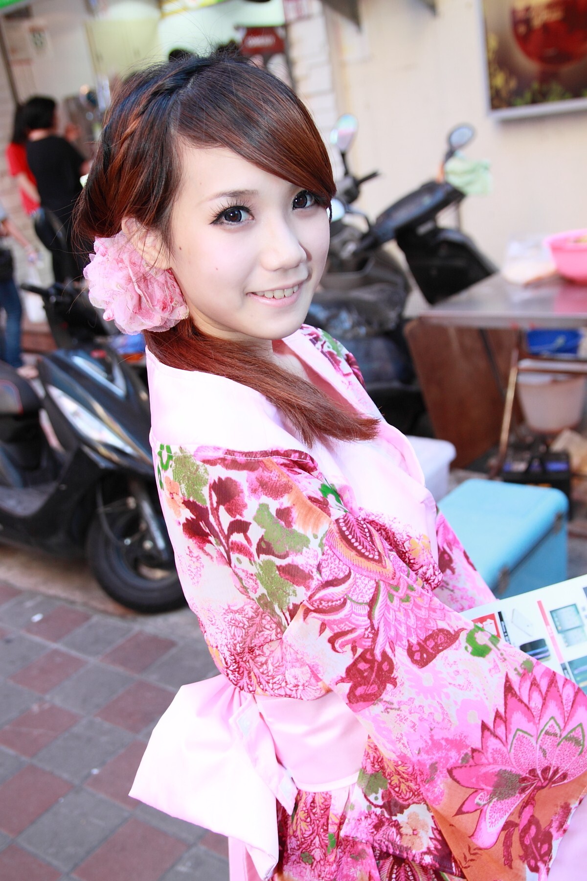 思薇爾吳亞馨 户外写真  展场模特套图