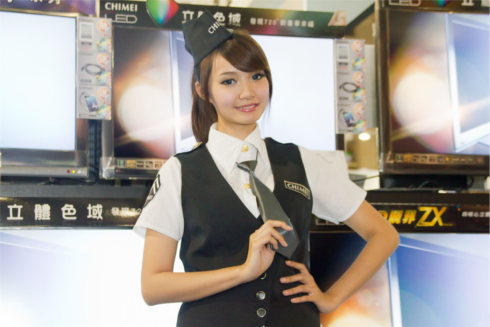 2011資訊月我只爱制服诱惑篇 高清国内美女套图