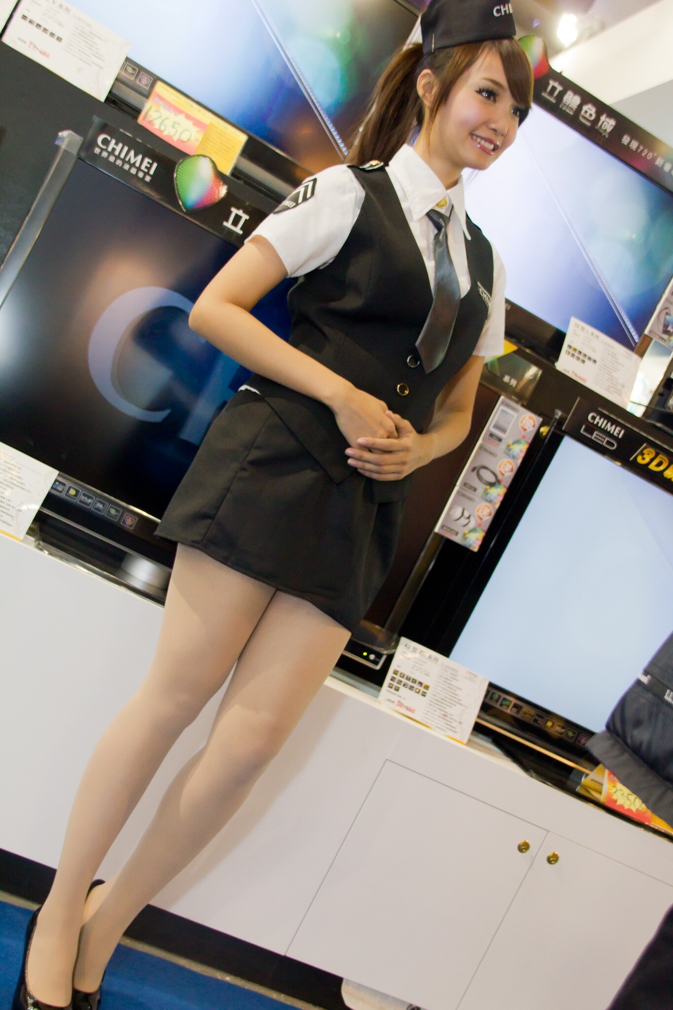 2011資訊月我只爱制服诱惑篇 高清国内美女套图