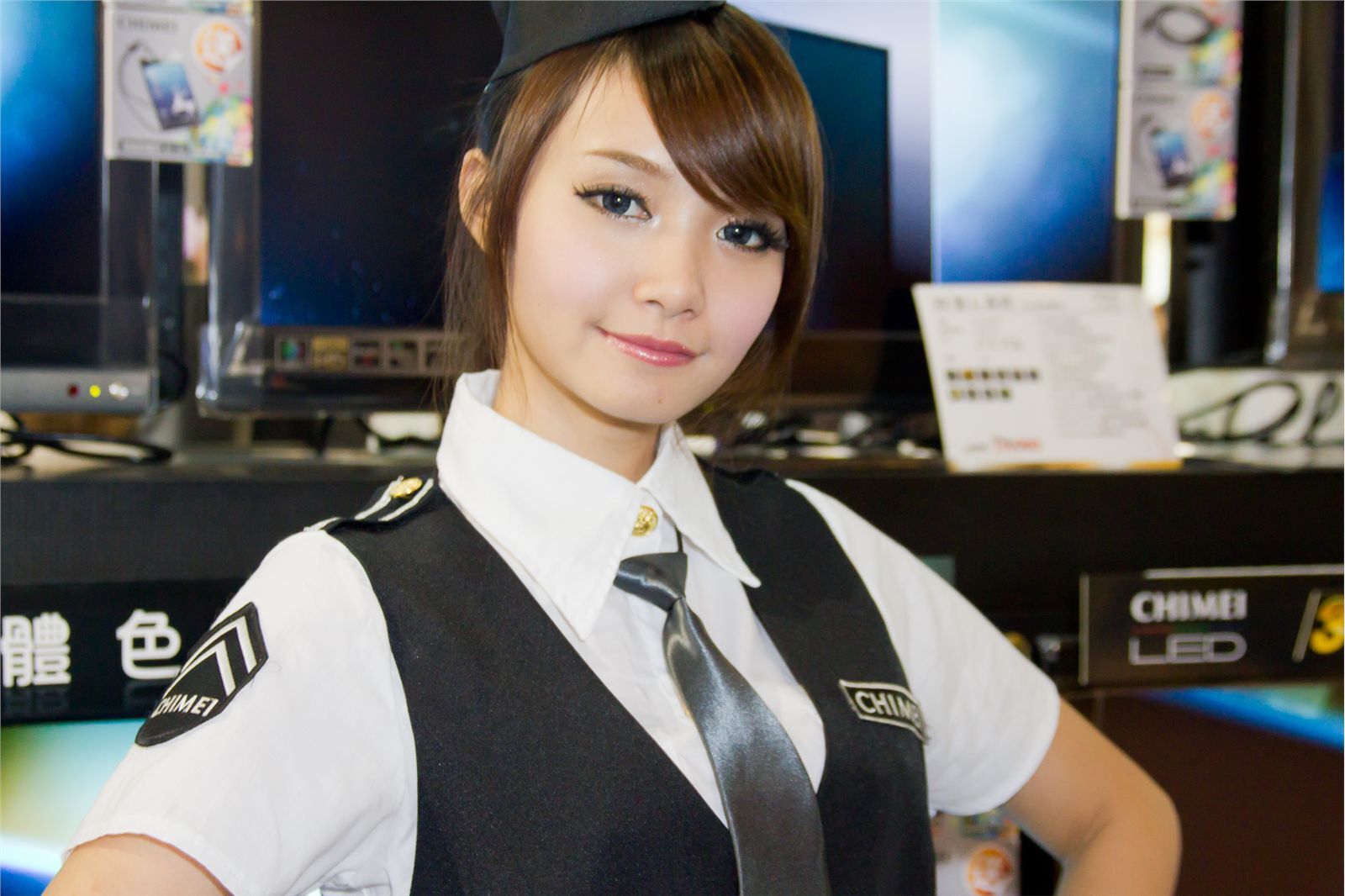 2011資訊月我只爱制服诱惑篇 高清国内美女套图