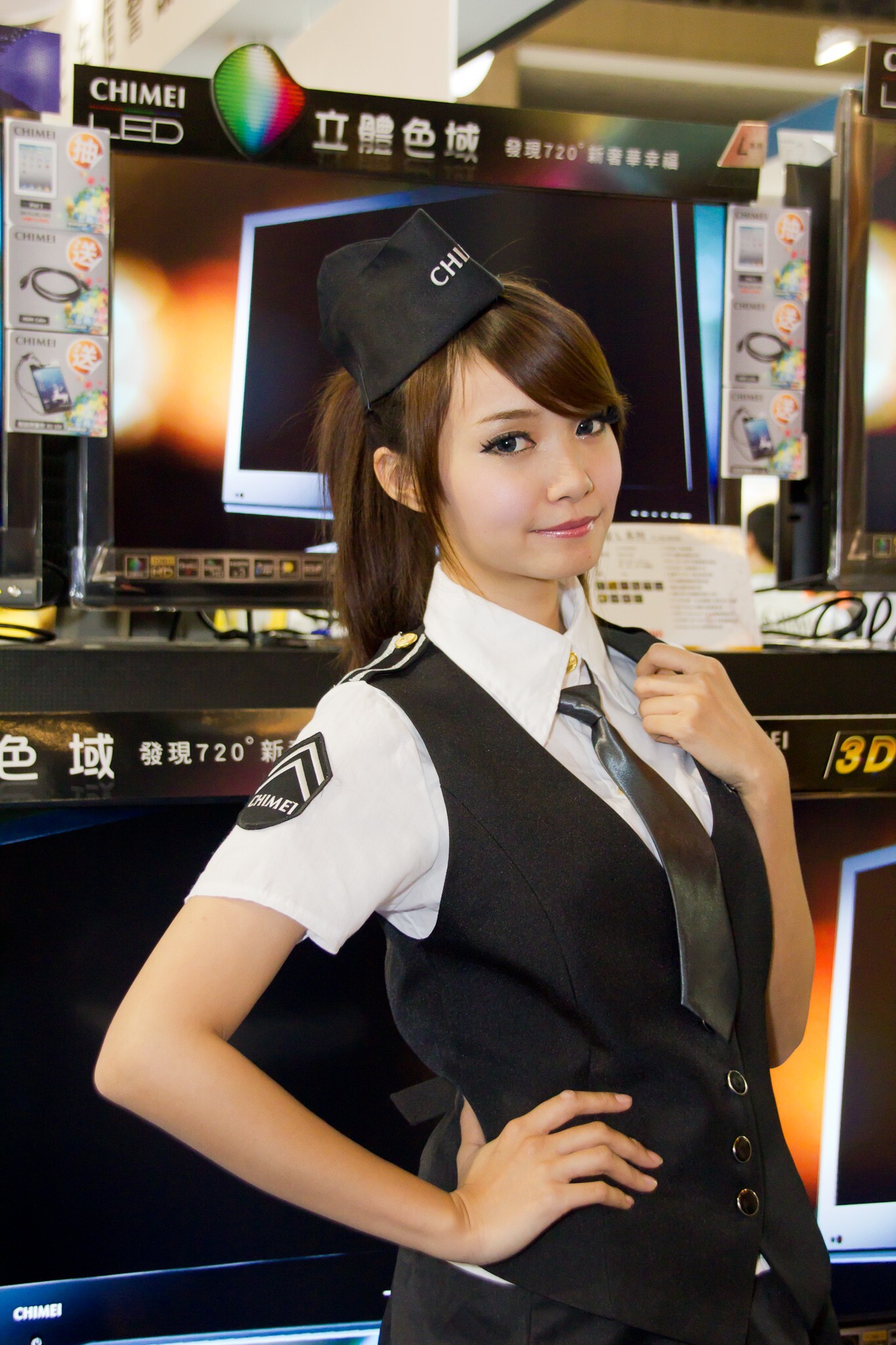 2011資訊月我只爱制服诱惑篇 高清国内美女套图