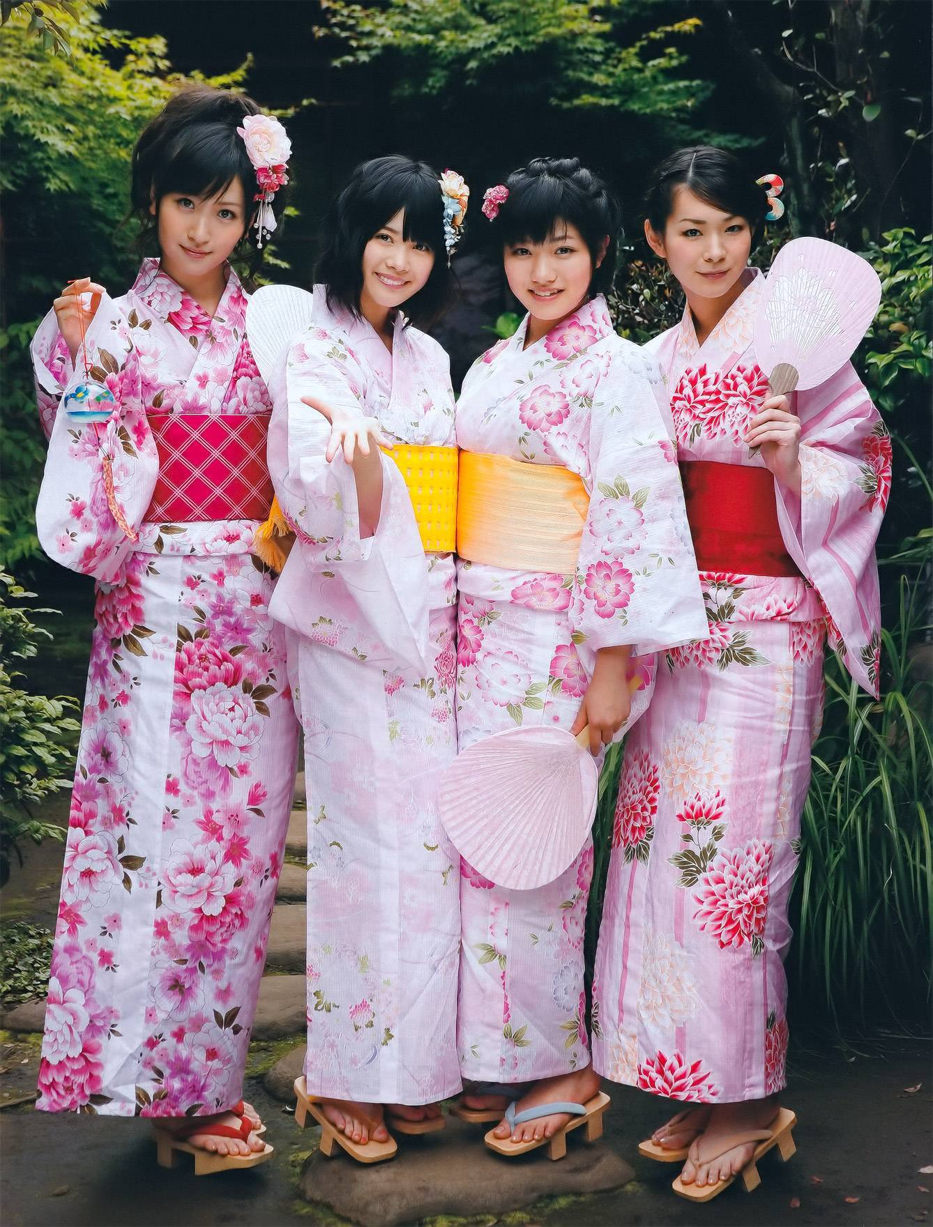 西田麻衣　原幹恵 吉木　吉井怜　北原里英　[EX大衆] 2011.08