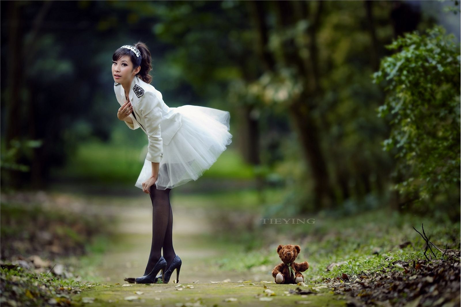 爱丽丝梦游仙境 高清美女写真套图 MM套图