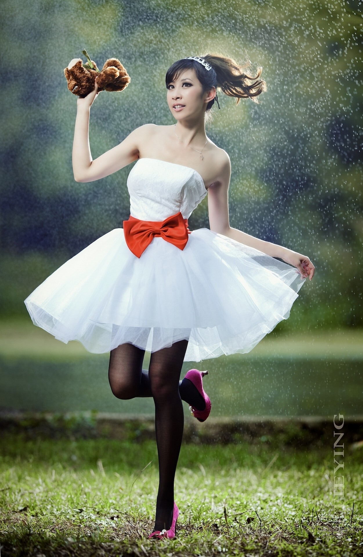 爱丽丝梦游仙境 高清美女写真套图 MM套图