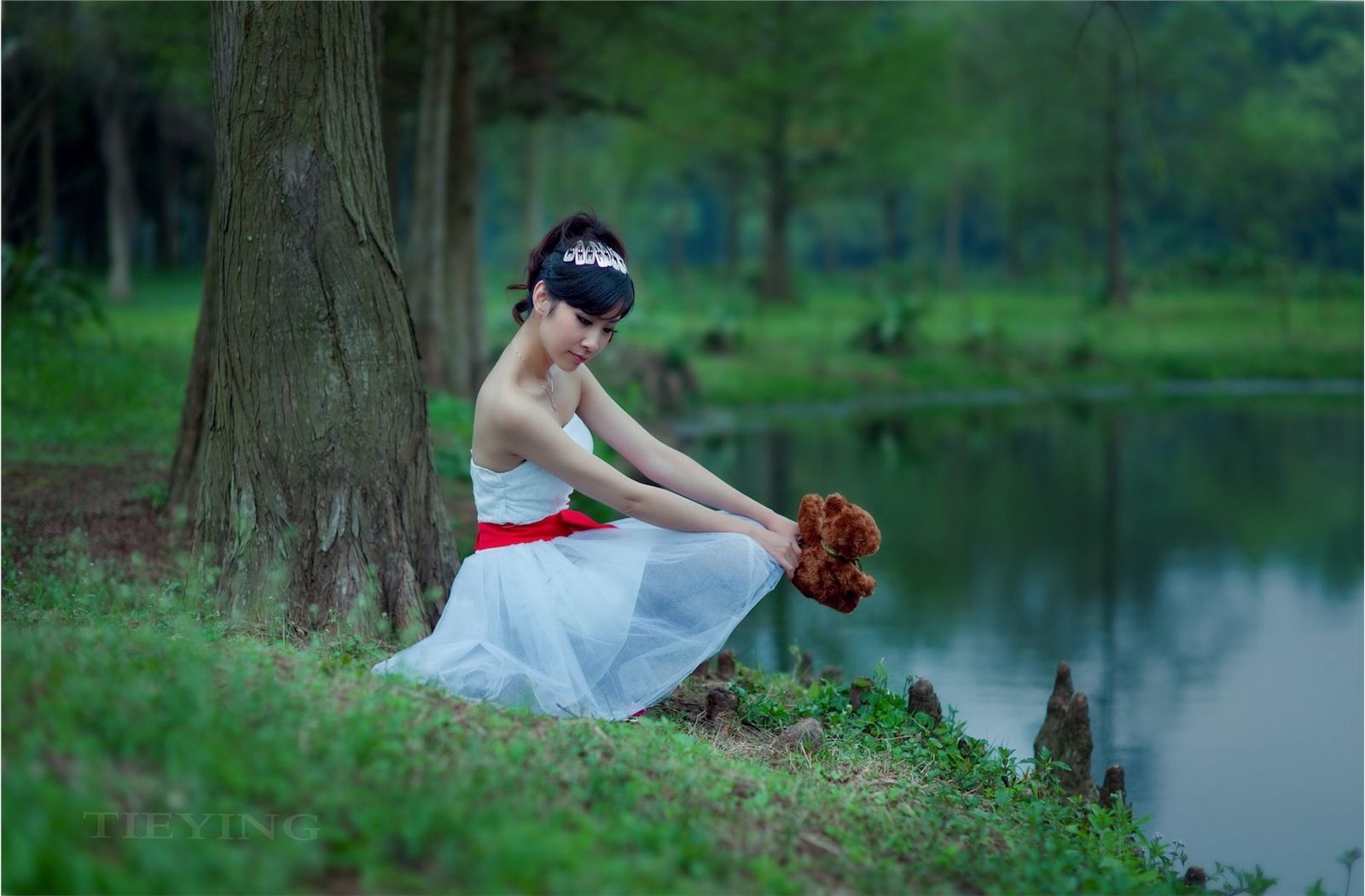 爱丽丝梦游仙境 高清美女写真套图 MM套图