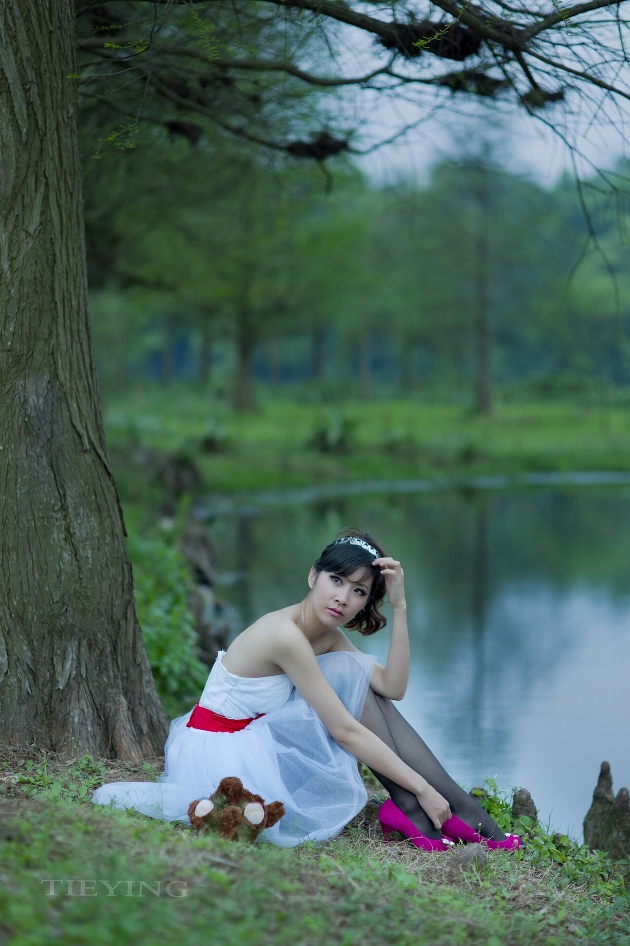 爱丽丝梦游仙境 高清美女写真套图 MM套图