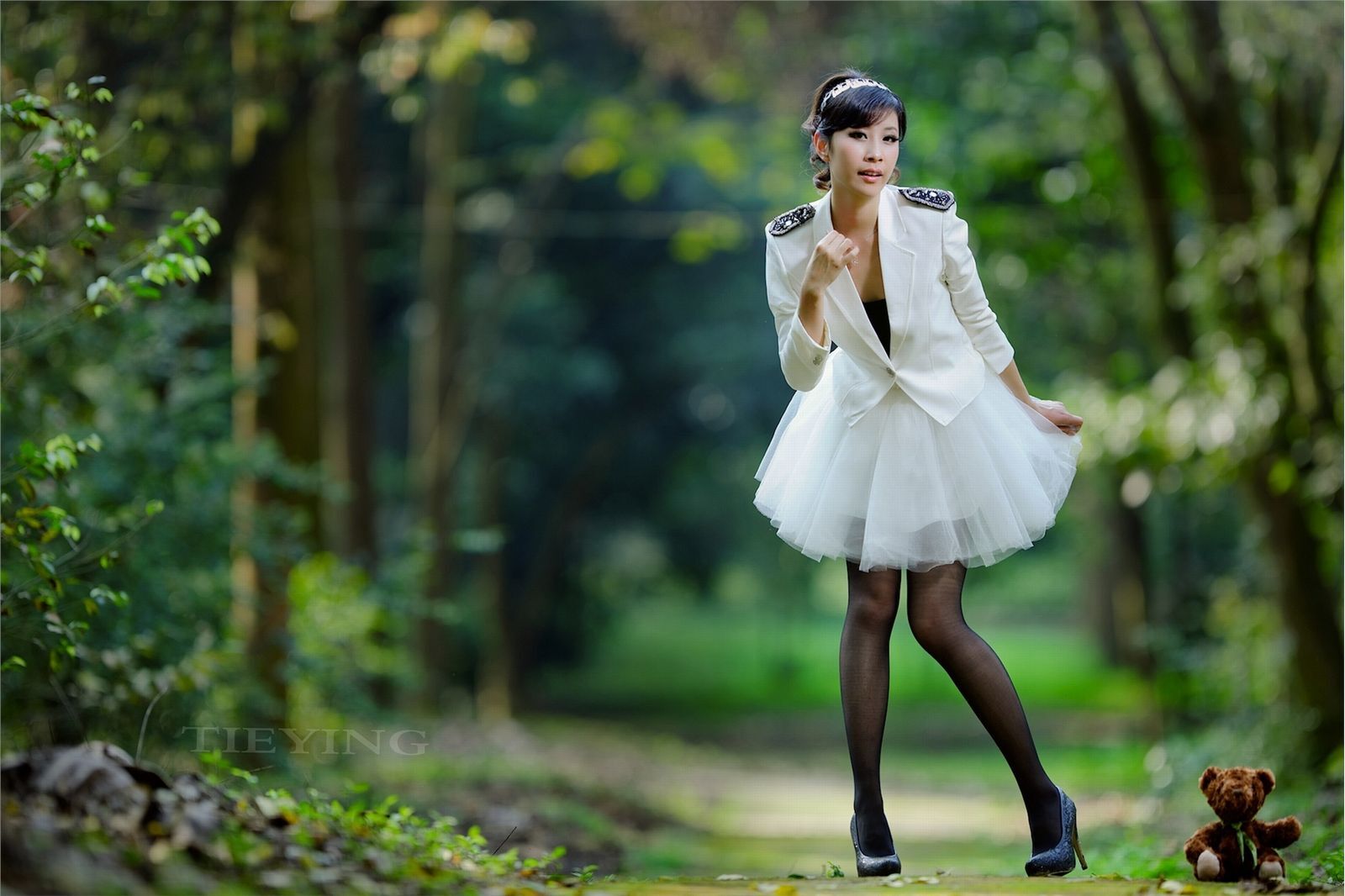 爱丽丝梦游仙境 高清美女写真套图 MM套图