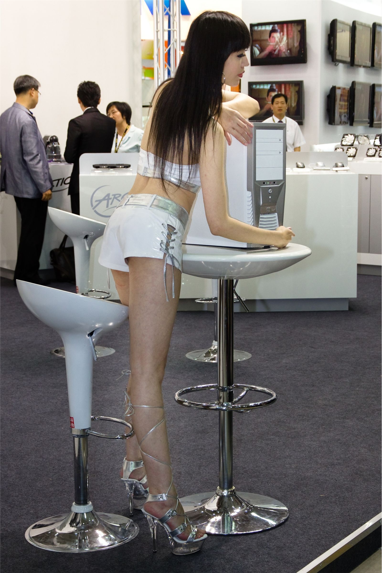 展場2011 台北國際電腦展 展场美女套图 美腿模特套图