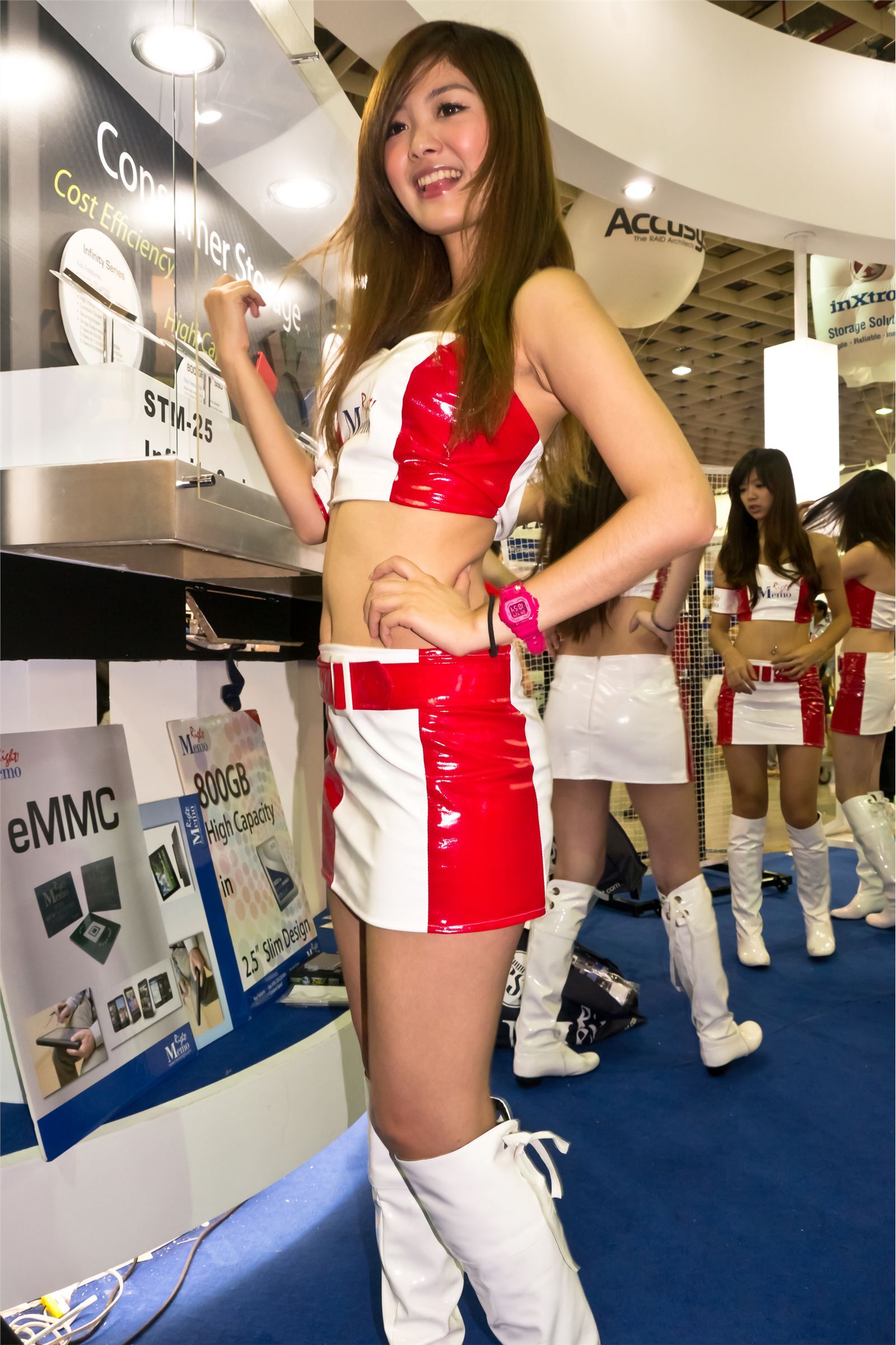 展場2011 台北國際電腦展 展场美女套图 美腿模特套图