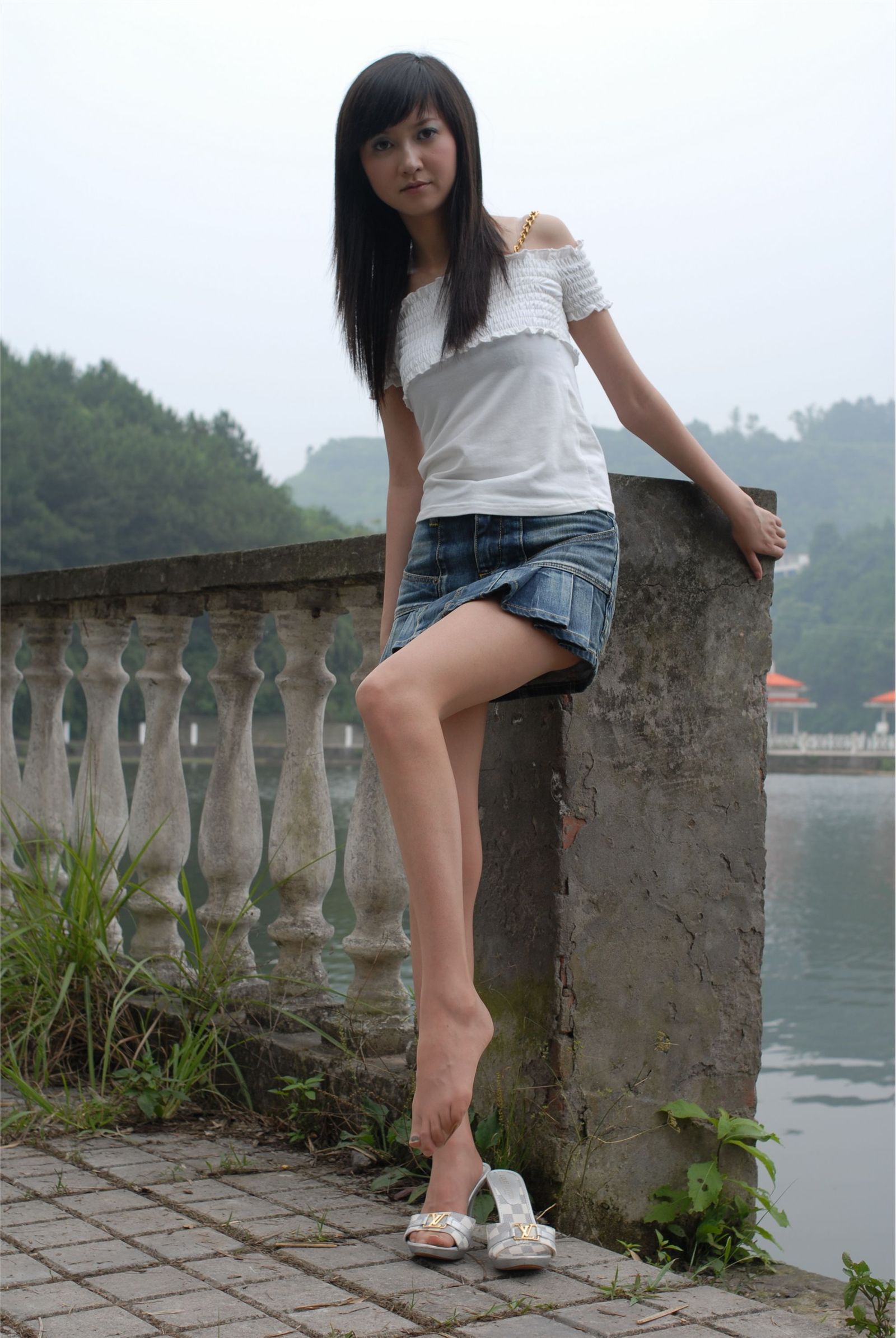 湖边的少女 素颜写真相片