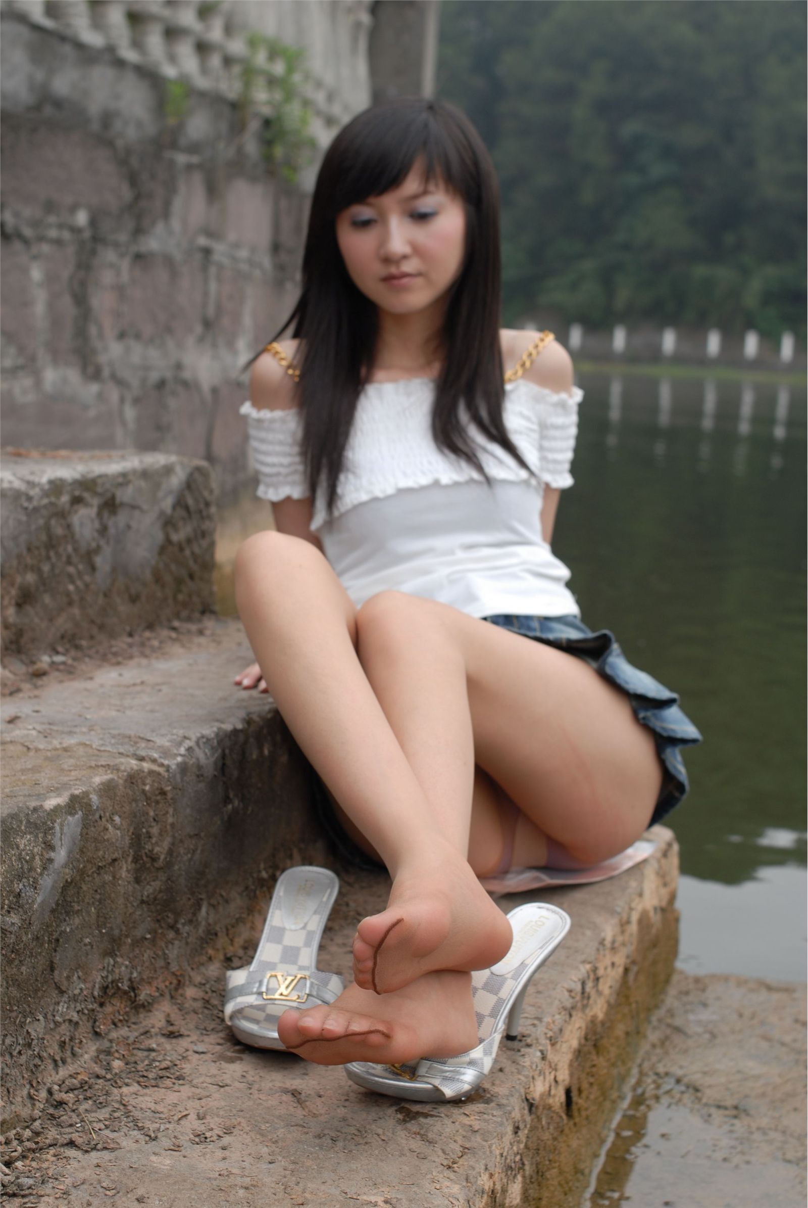 湖边的少女 素颜写真相片