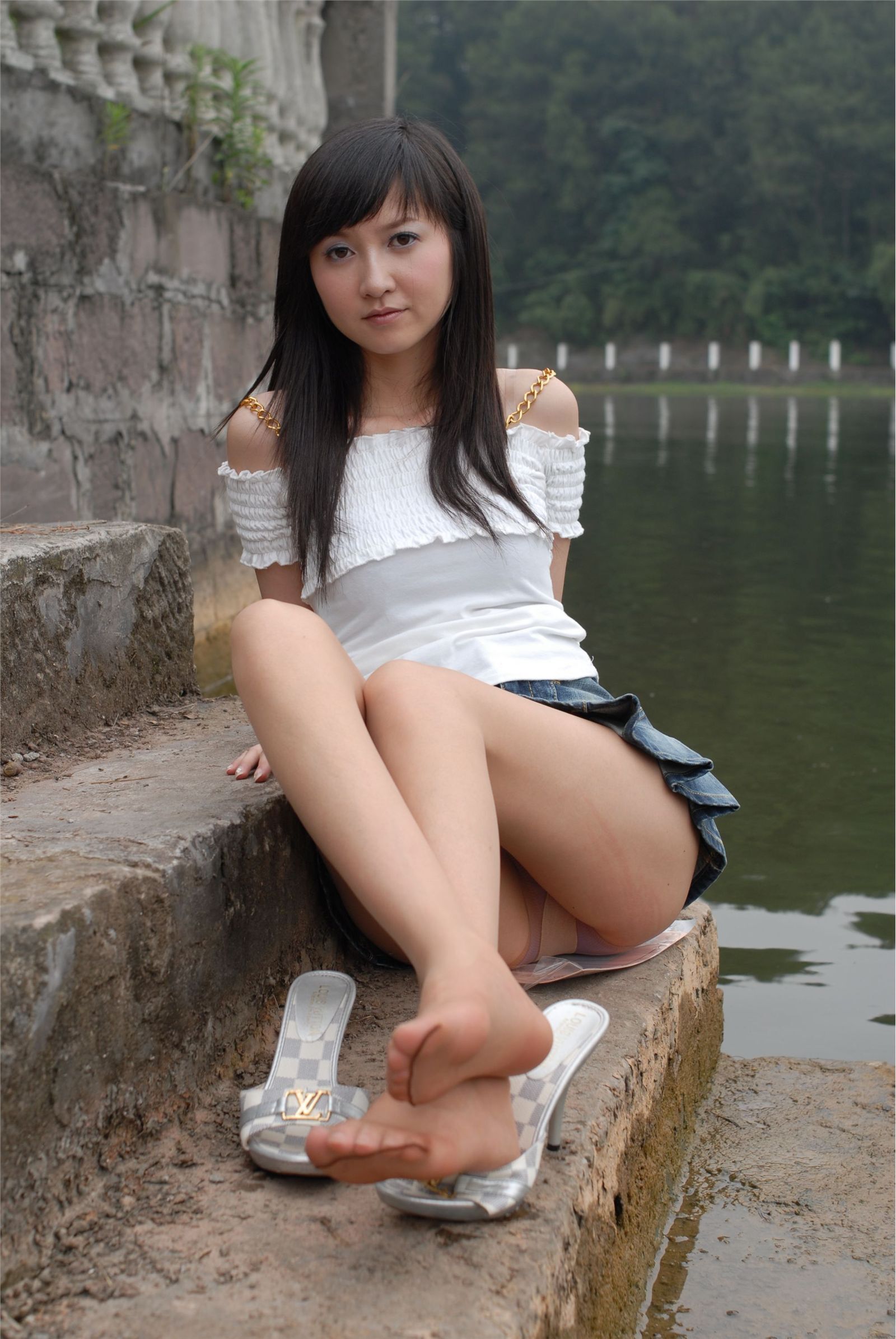 湖边的少女 素颜写真相片