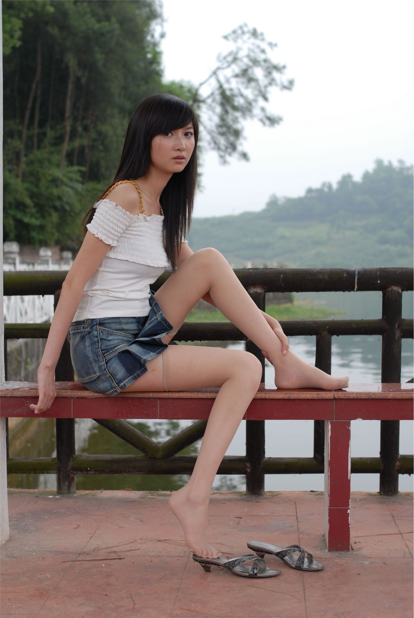 湖边的少女 素颜写真相片