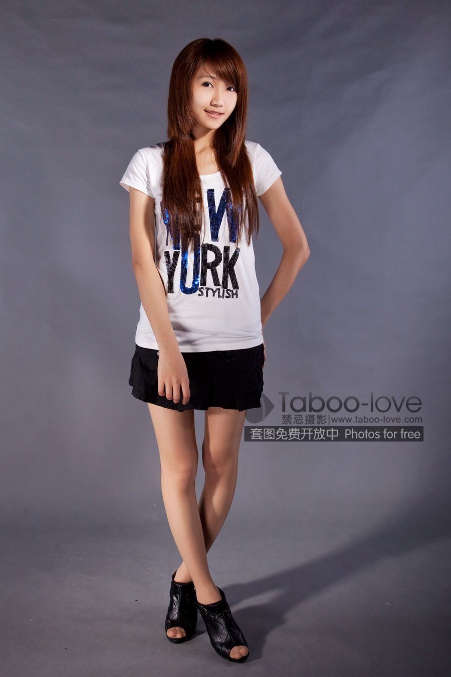 活力可爱美腿mm 国产美少女组图