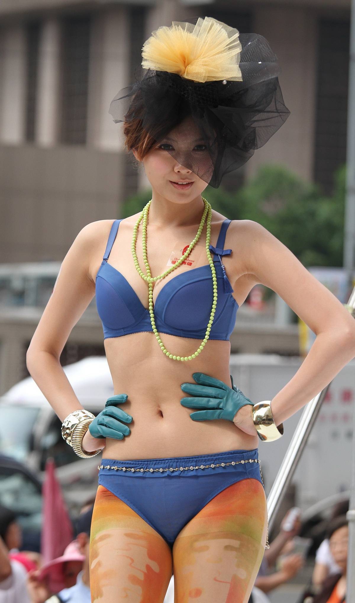 台北新光站前內衣秀 模特套图打包