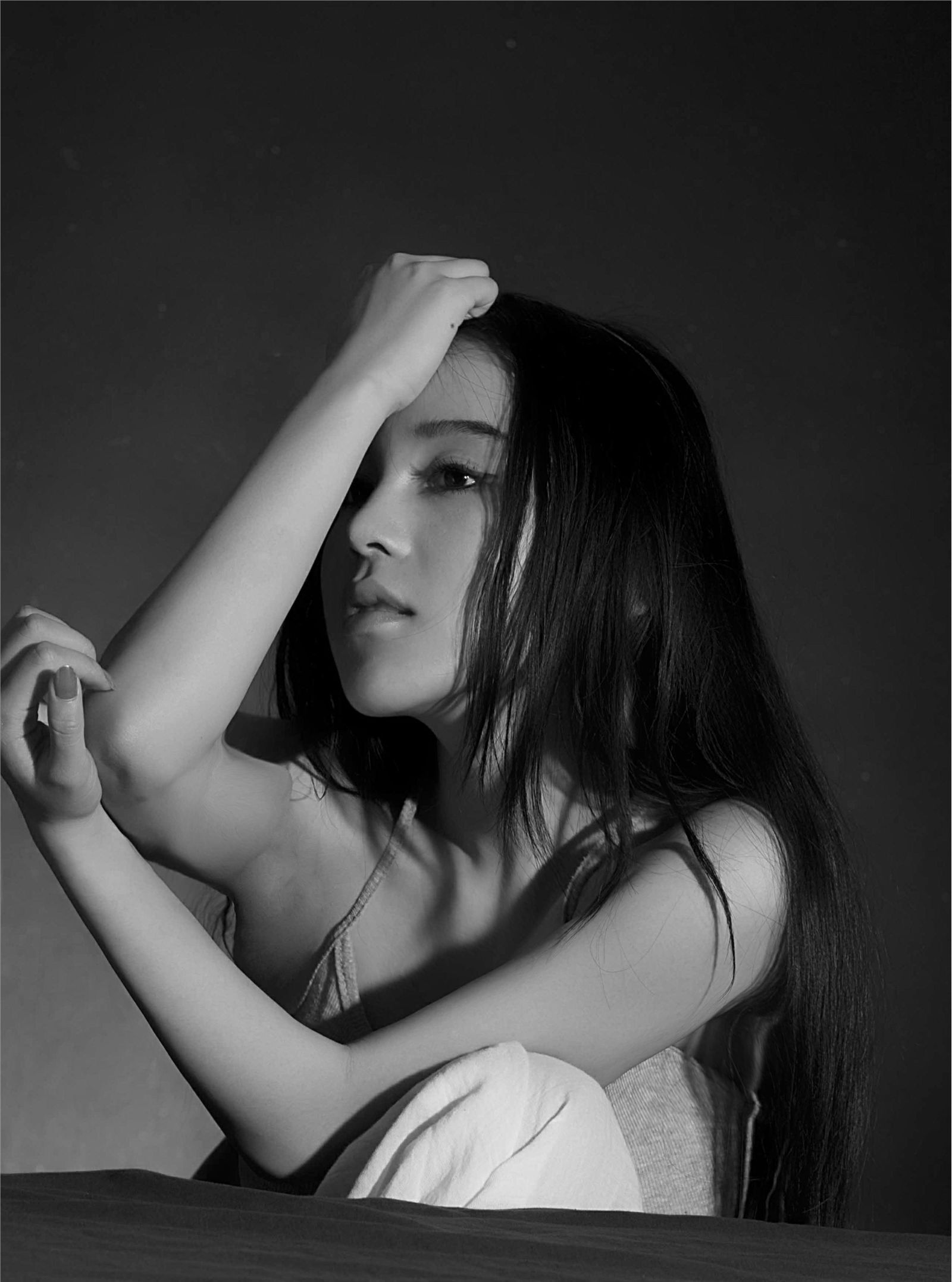 石一伊 网络第一混血美女平面模特