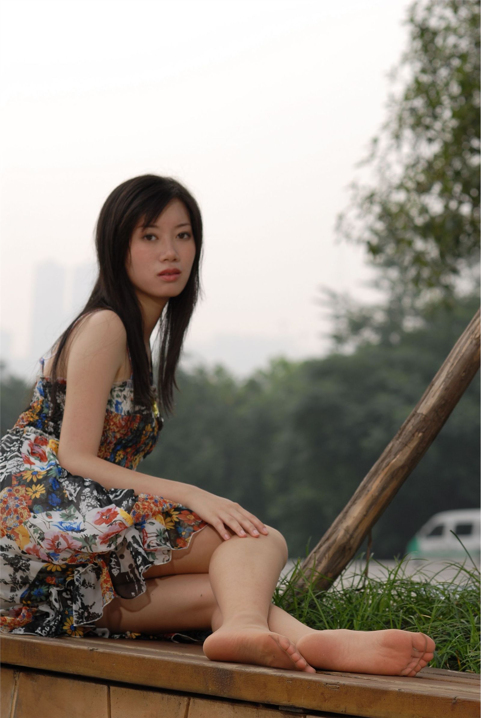 外景蔚蓝丝袜高跟 美腿模特高清