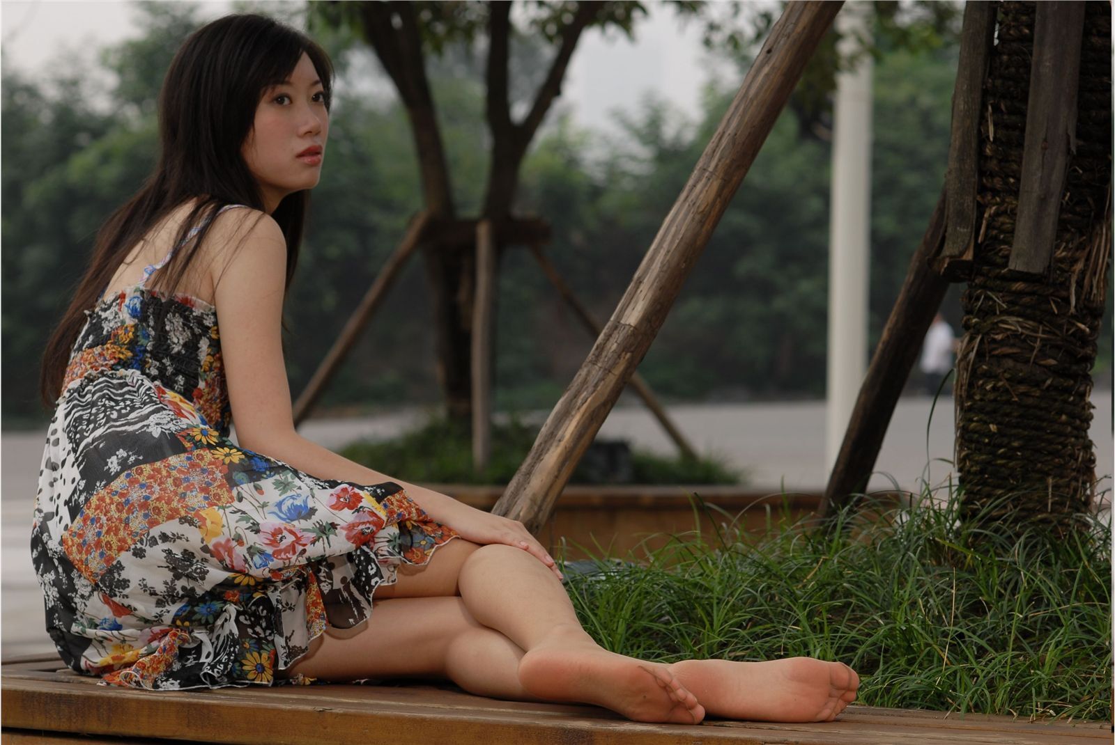 外景蔚蓝丝袜高跟 美腿模特高清