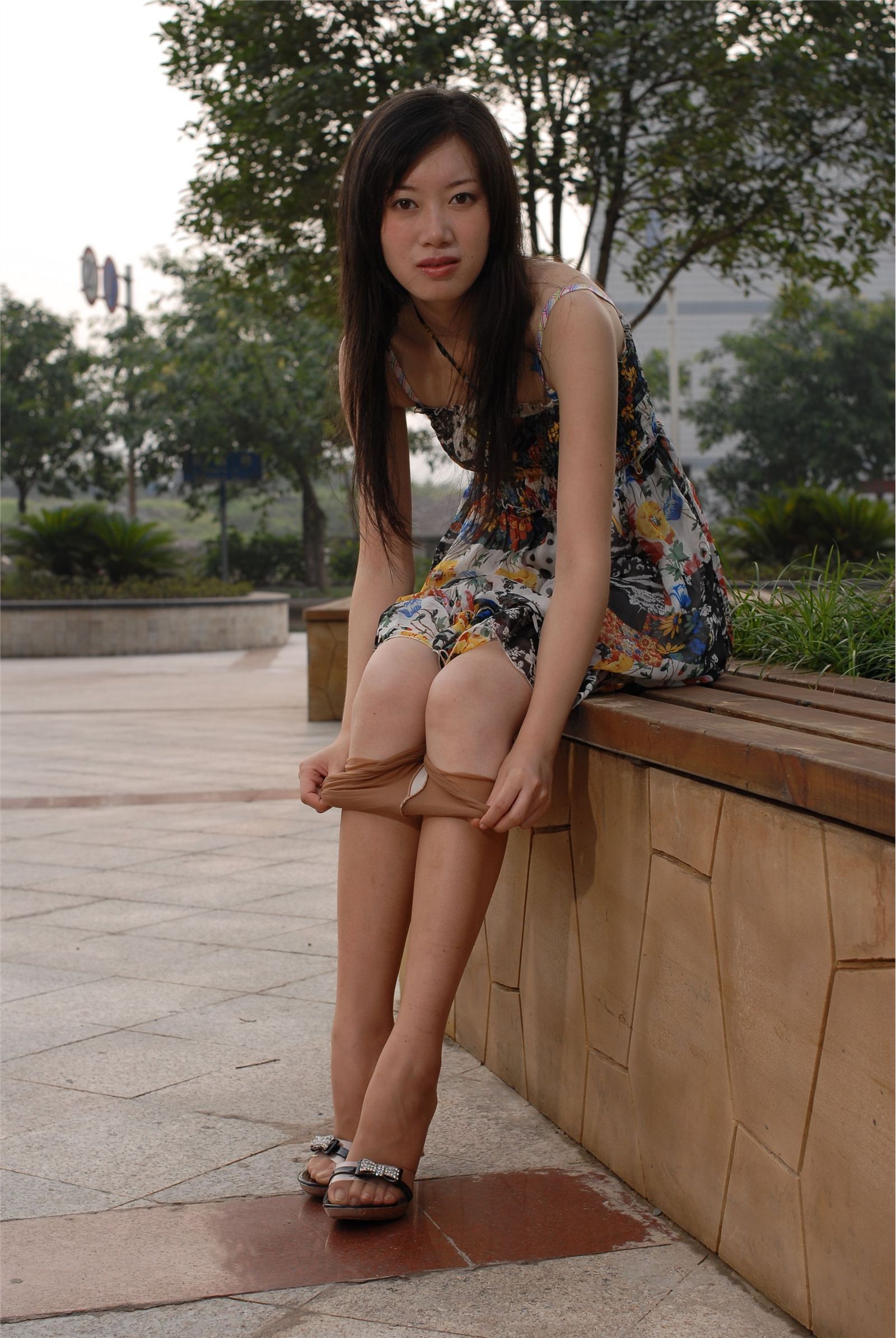 外景蔚蓝丝袜高跟 美腿模特高清