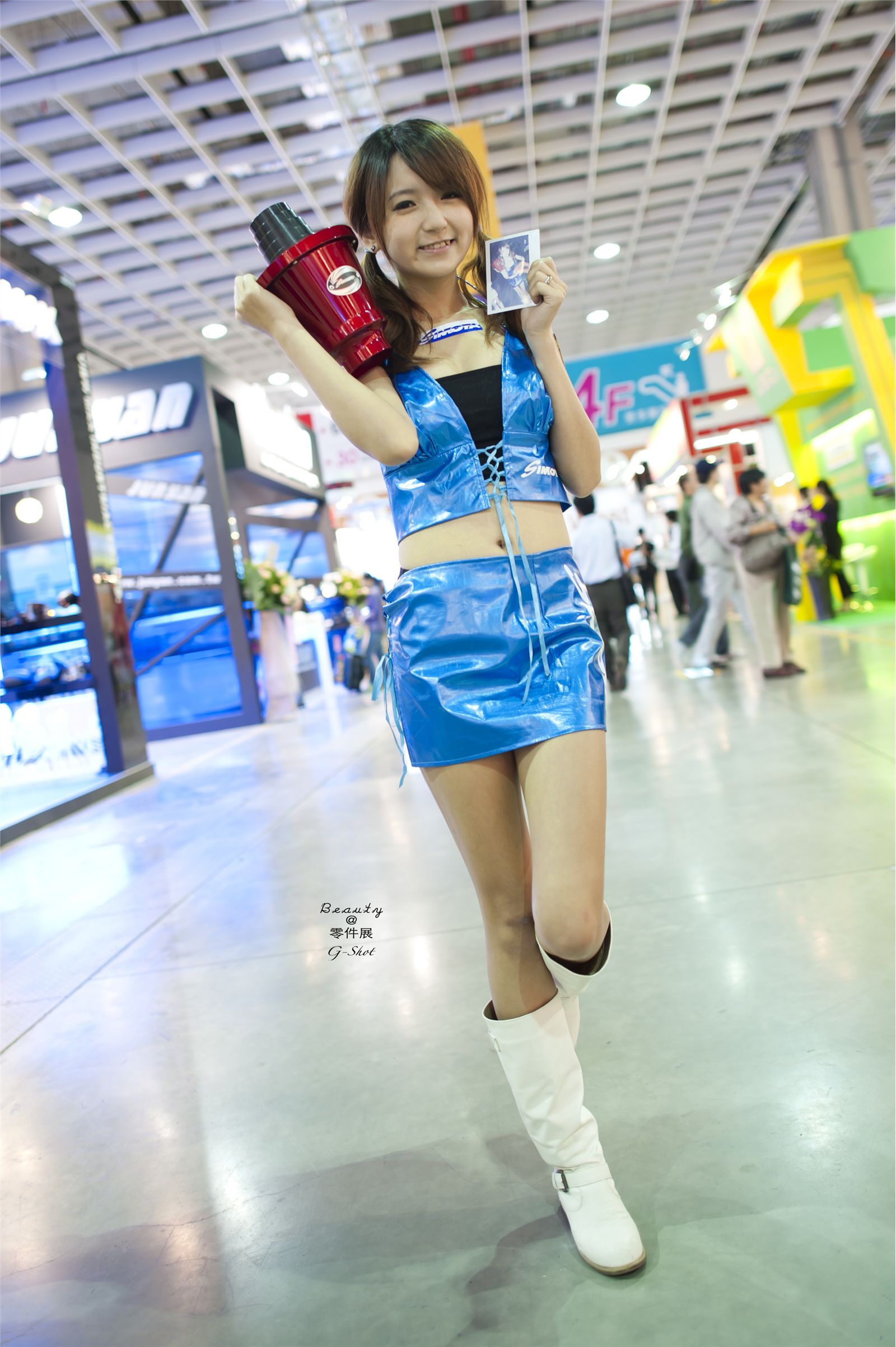 展场美女之我只爱美腿 2011展台系列