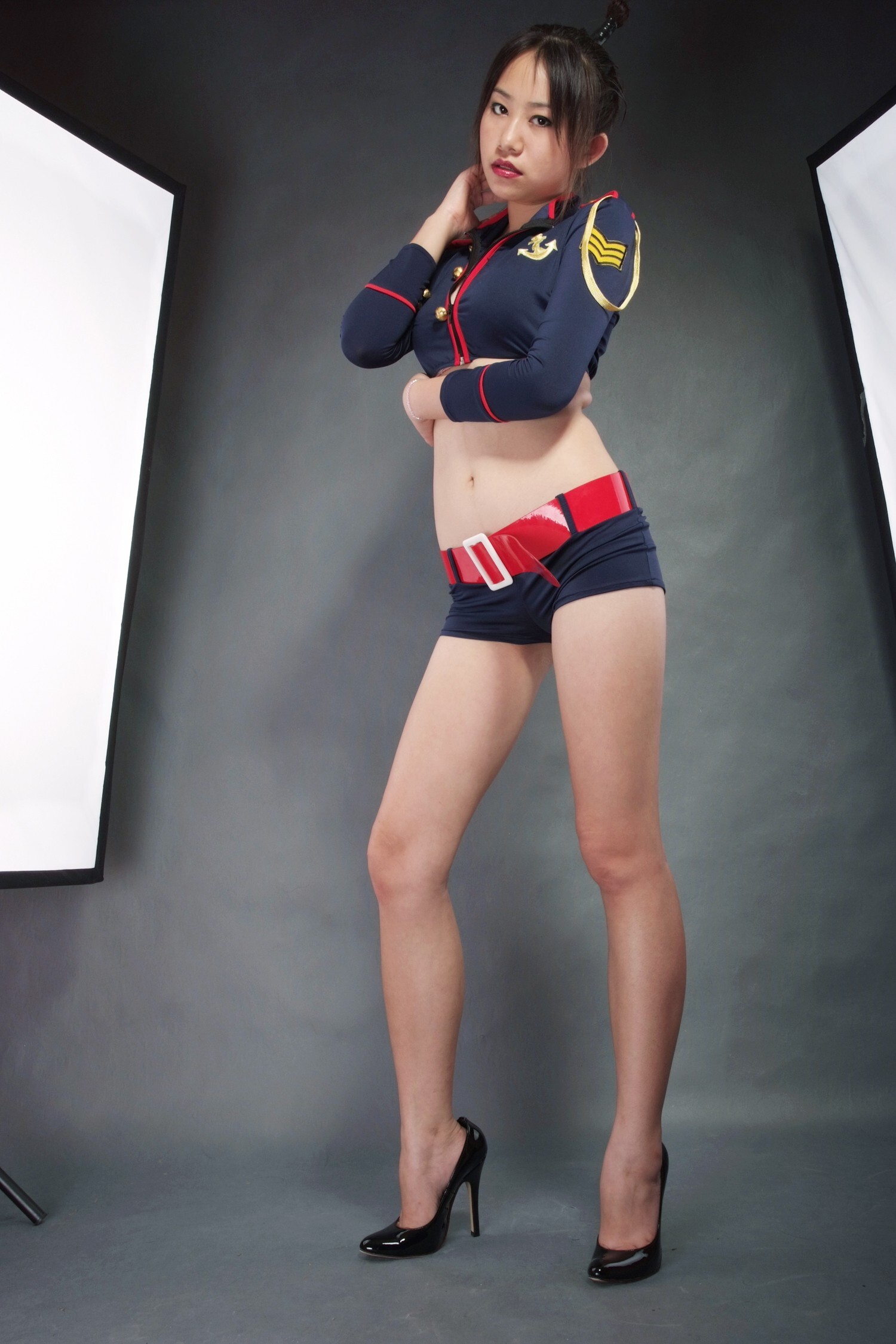 [拍美VIP]套图 黄衣女孩 红纱梦 短军装 黑白小兔 小女佣