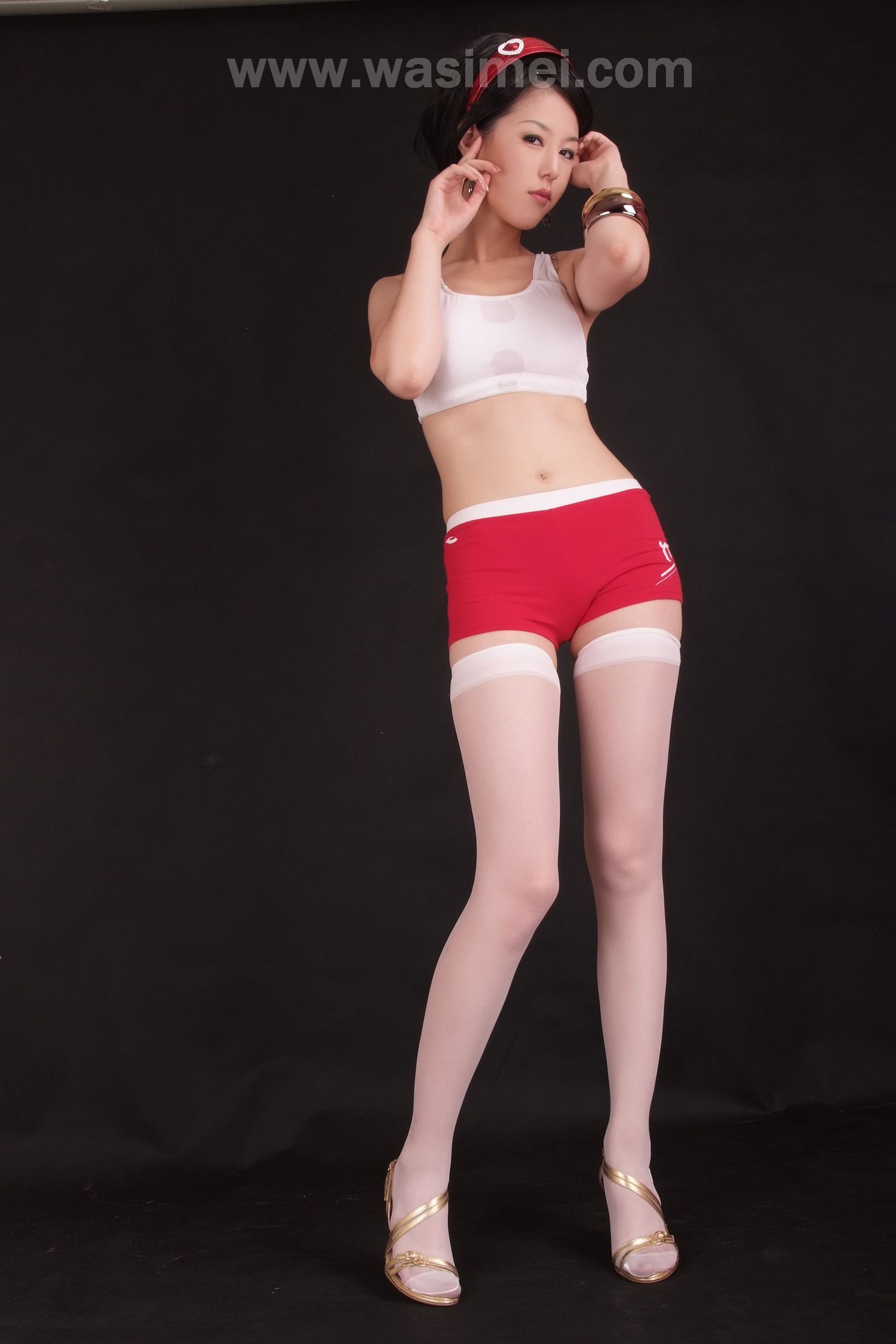 彩丝双姝--文文 飞飞旗袍丝诱Vo2 莫莫灯光媚影Vo2[拍美VIP]