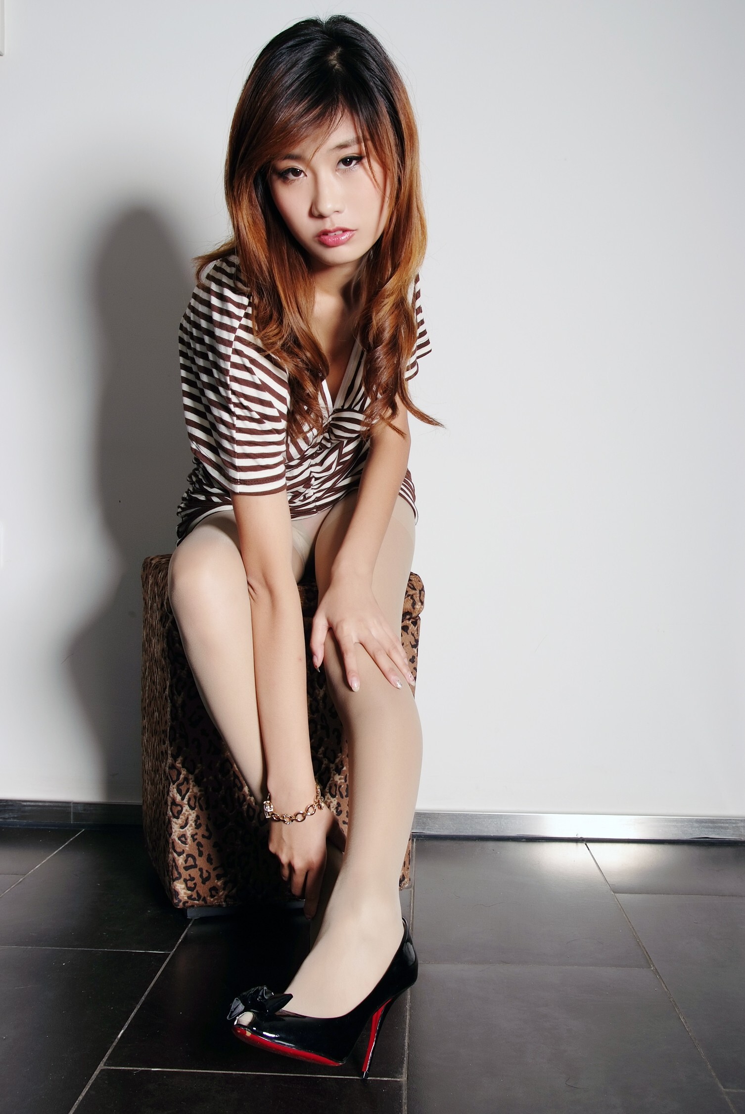 JoJo-斑裙肉丝 Vol.3 梦月夜色佳人Vo2 娜娜睡衣肉丝Vo2 [拍美VIP]