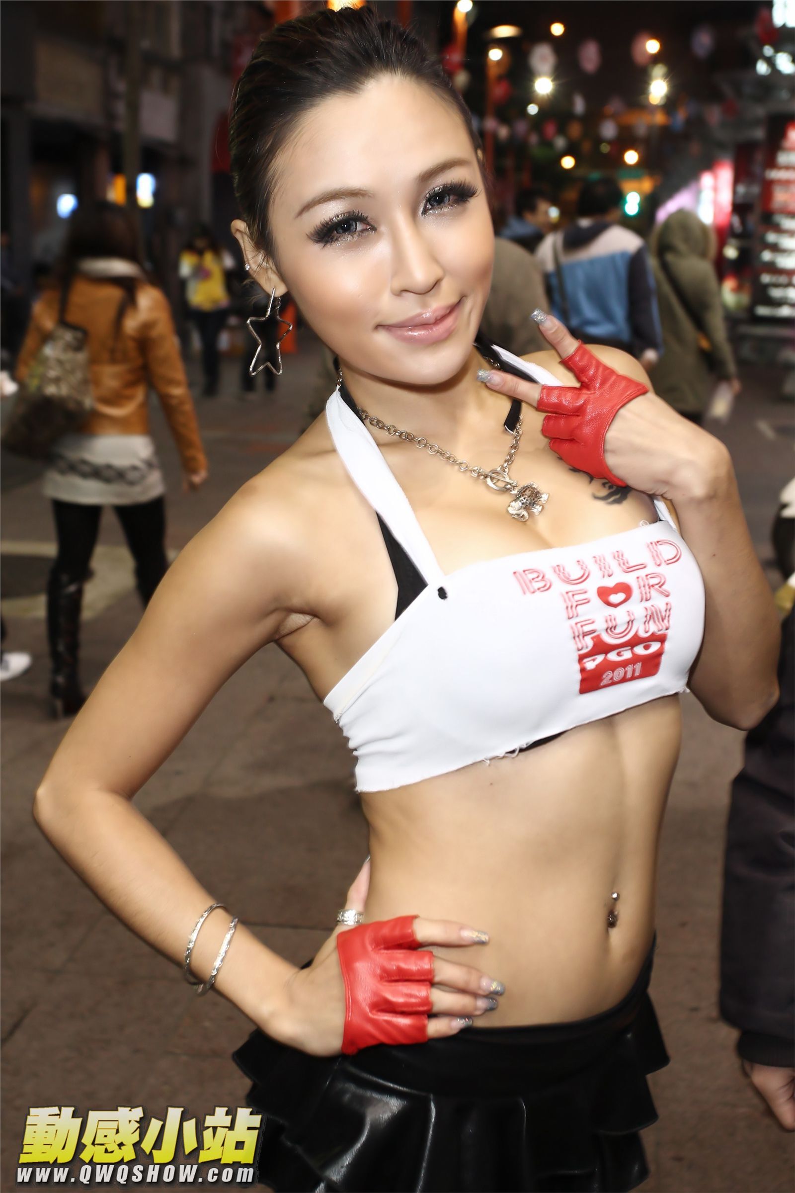 辣妹熱舞 貢寮海洋音樂季可爾必思辣妹熱舞  舞台森巴熱舞 动感小站