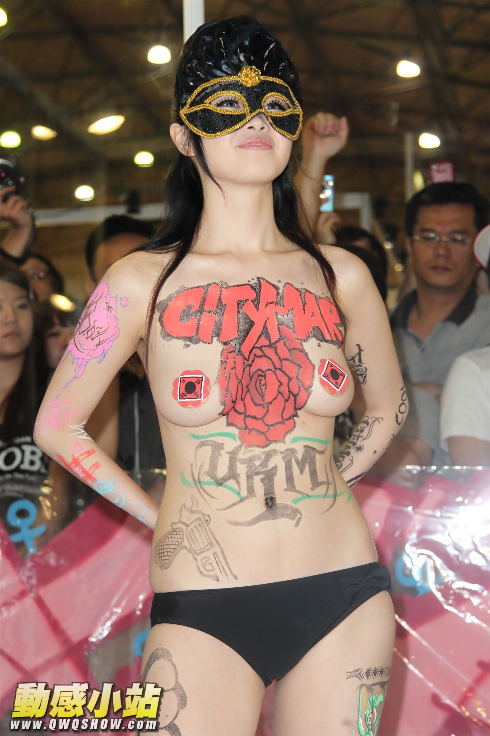 台灣成人博覽會av女優 博覽會彩繪女郎熱舞 动感小站写真美女图片