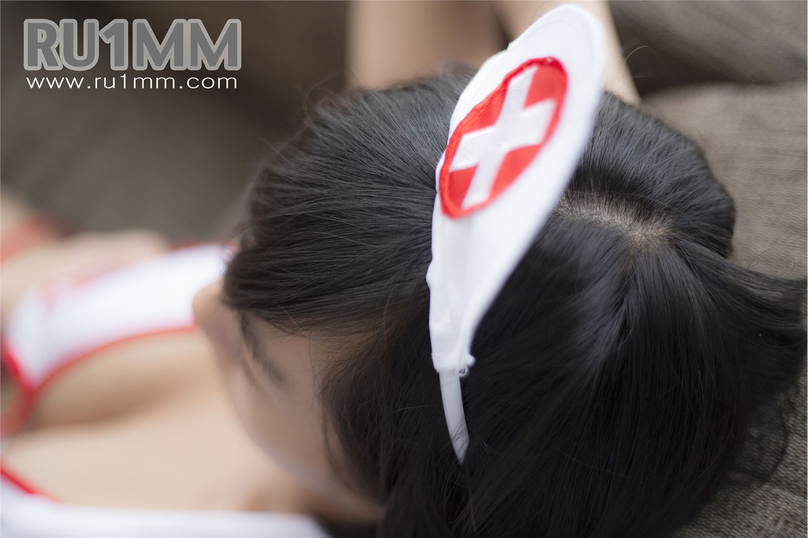 Ru1mm丝袜诱惑写真套图 NO.055