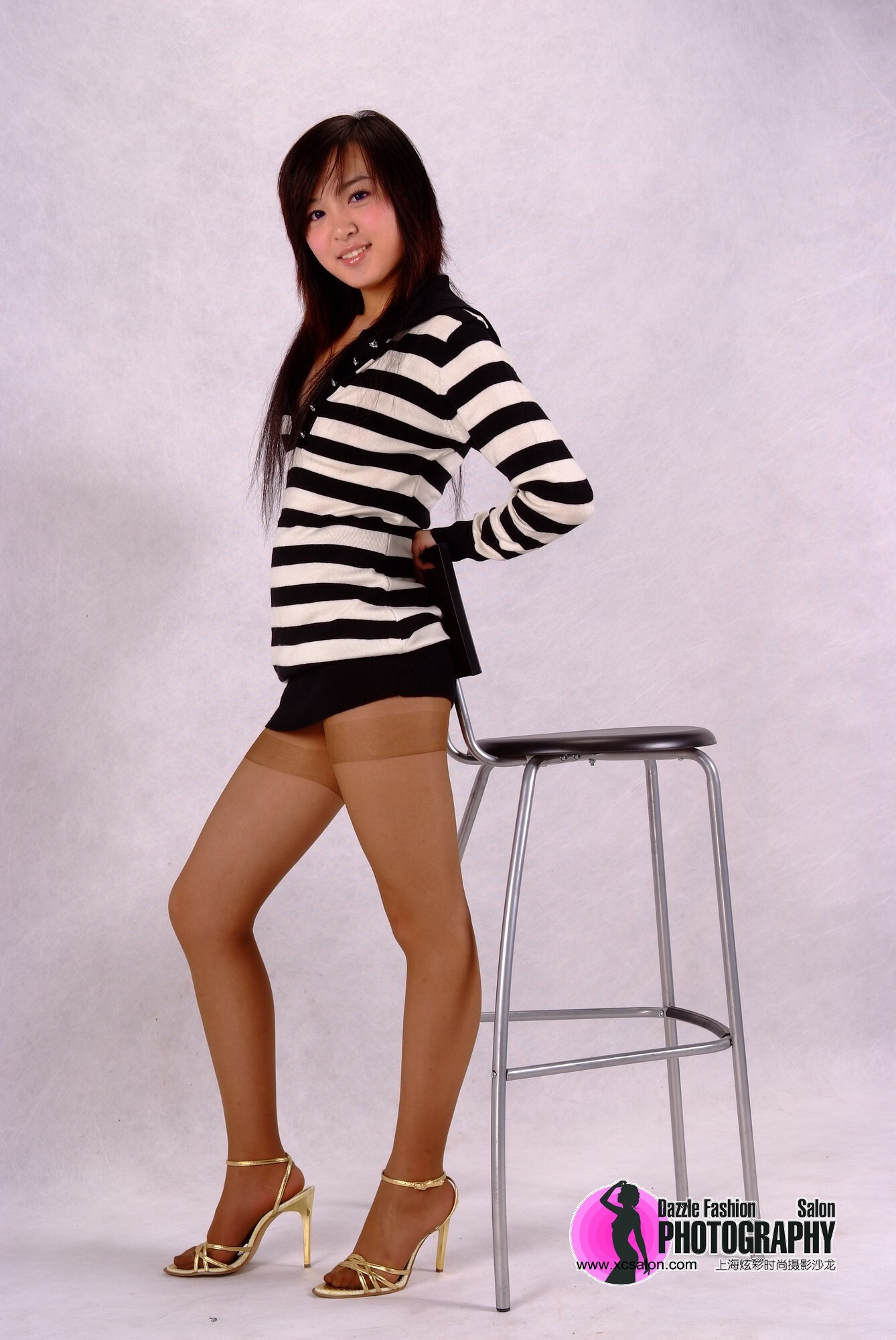 布布可爱丝妹 LILI内衣の惑 YOYOOL外勤 上海绚彩时尚摄影套图