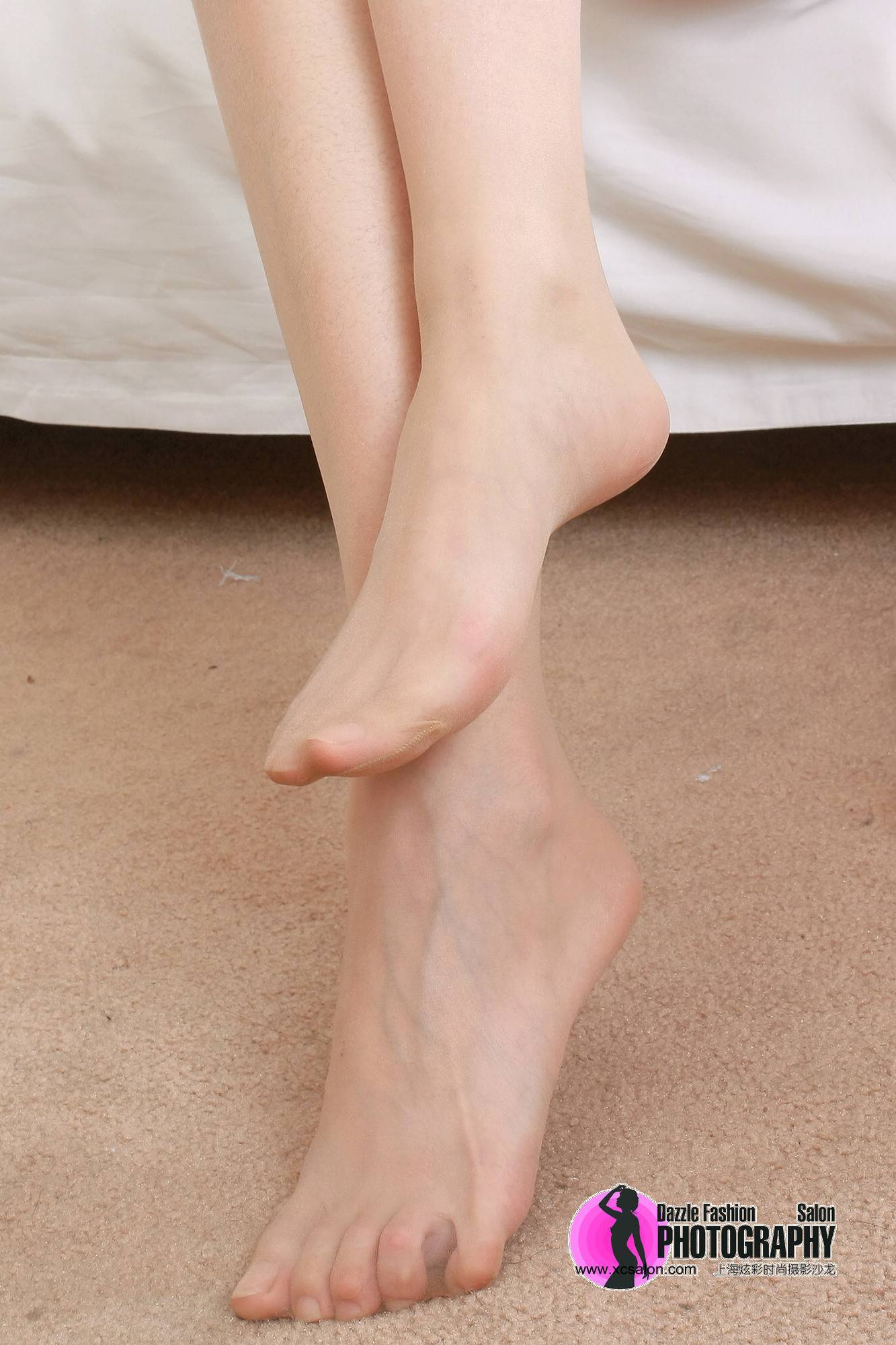 小鱼粉の睡衣01 小雪美脚の丝 [上海炫彩时尚摄影沙龙]