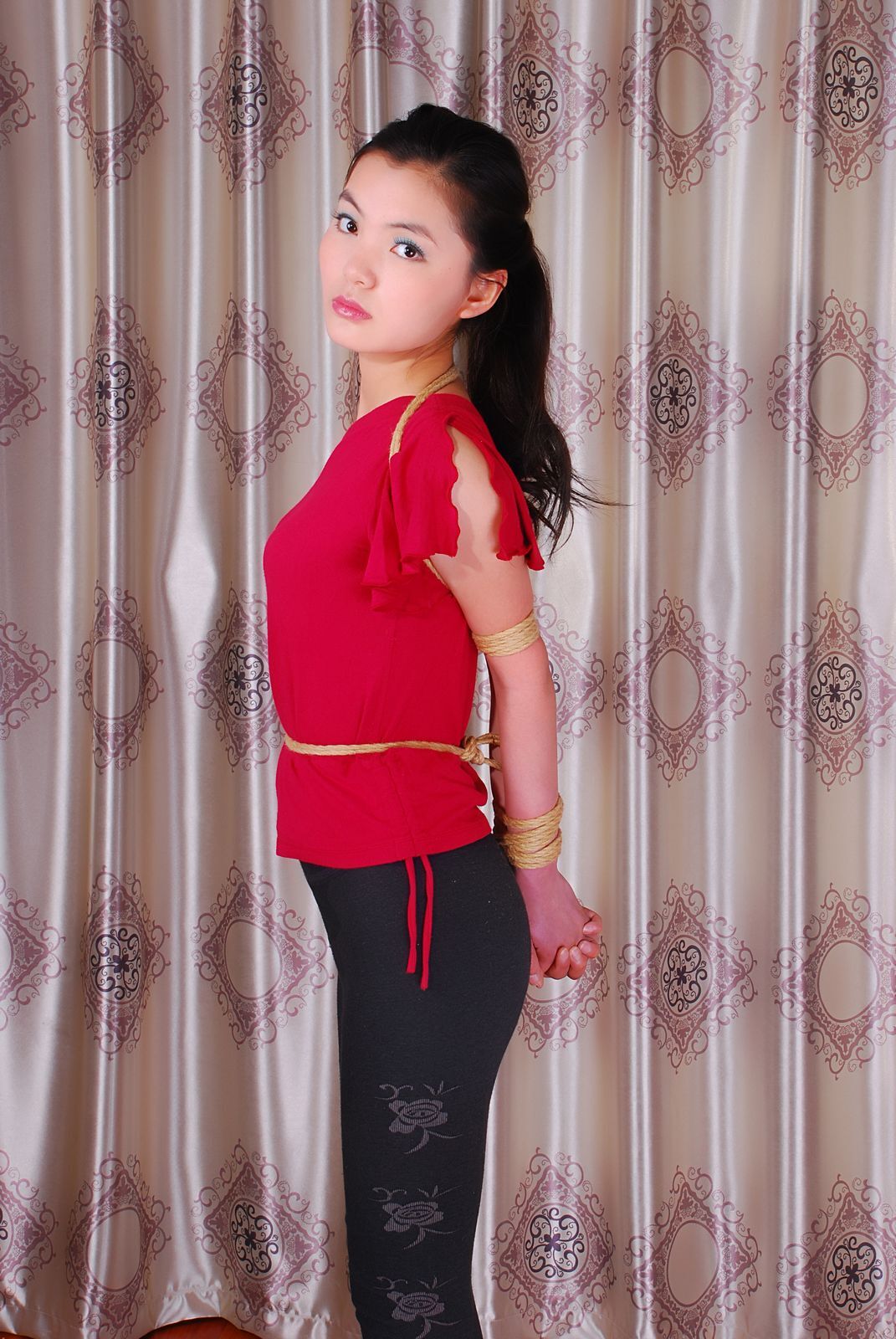 [神艺缘] 2010.04.08 No.008 模特 馨媛,甜甜