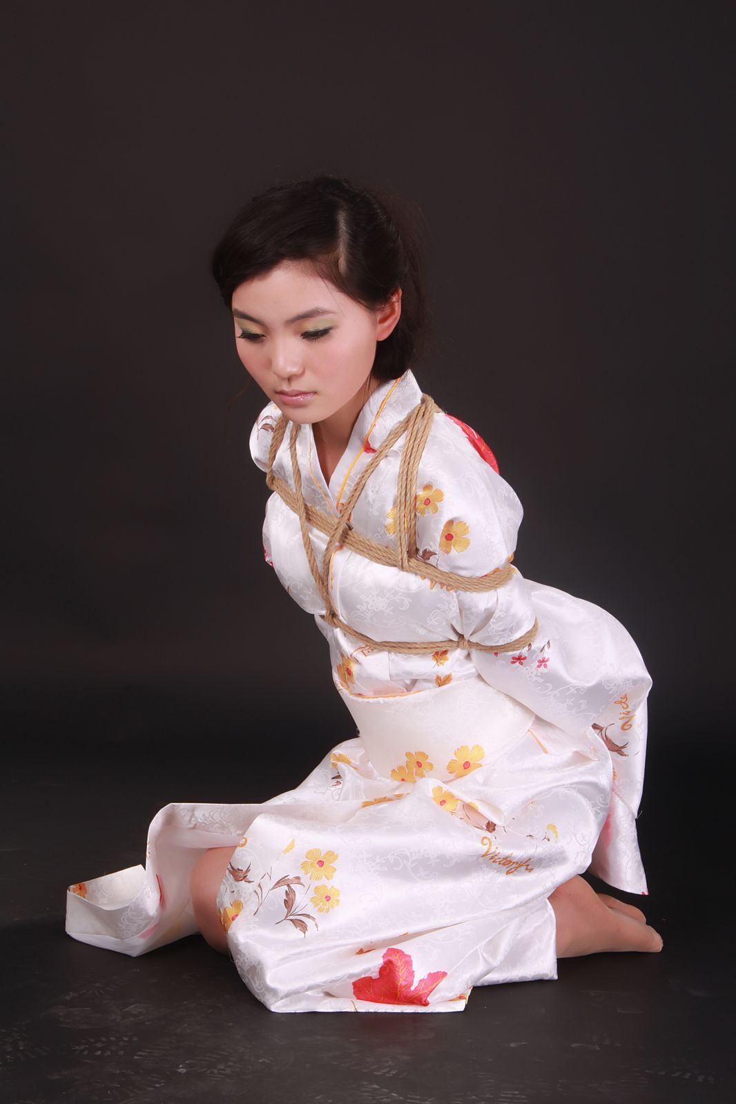 [神艺缘] 2010.04.20 No.015 模特 雨婷