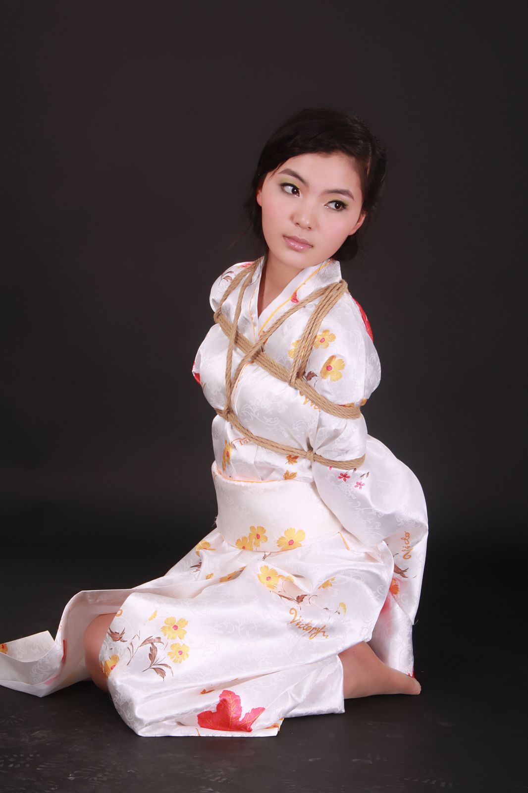 [神艺缘] 2010.04.20 No.015 模特 雨婷