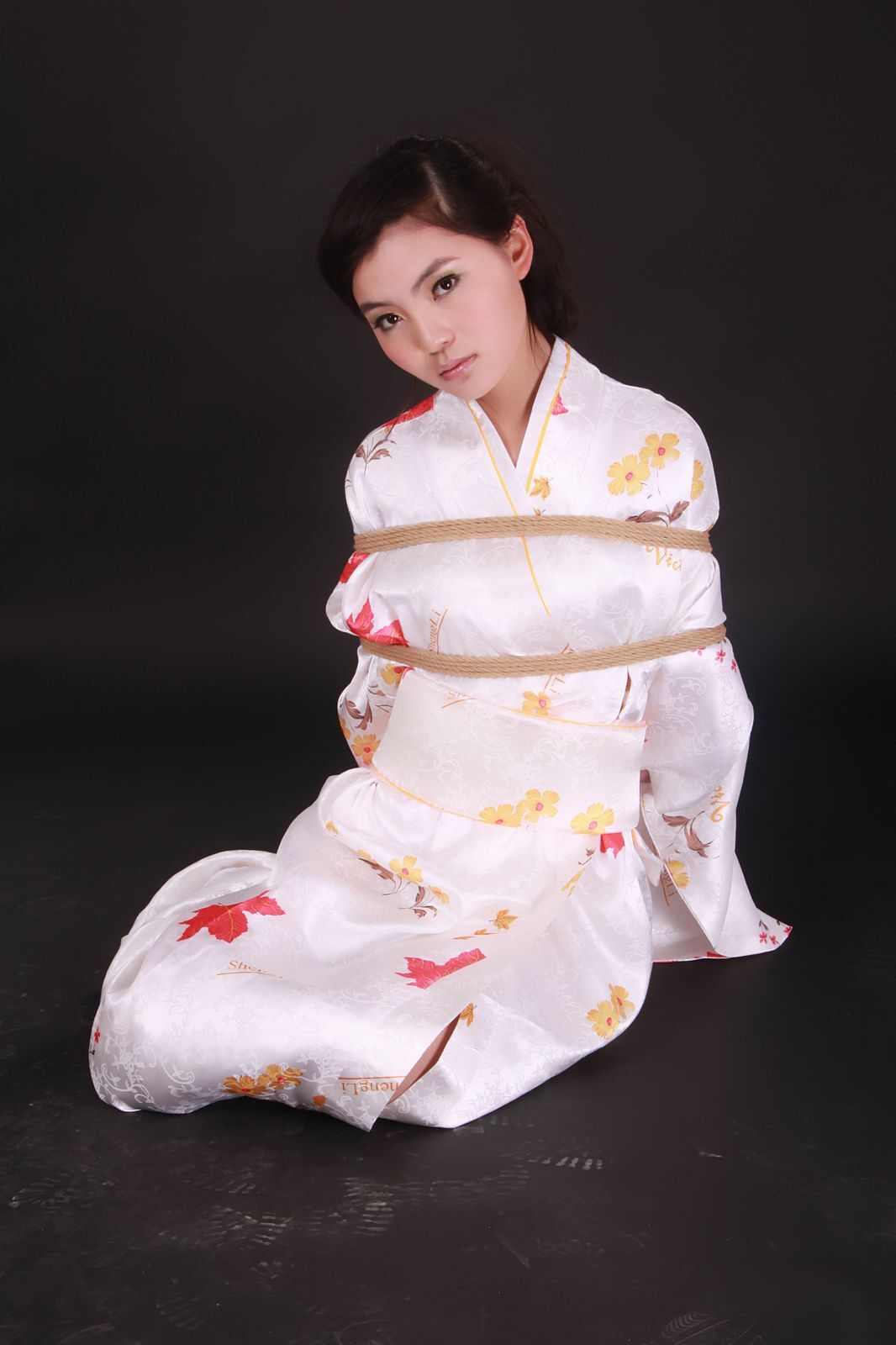 [神艺缘] 2010.04.20 No.015 模特 雨婷