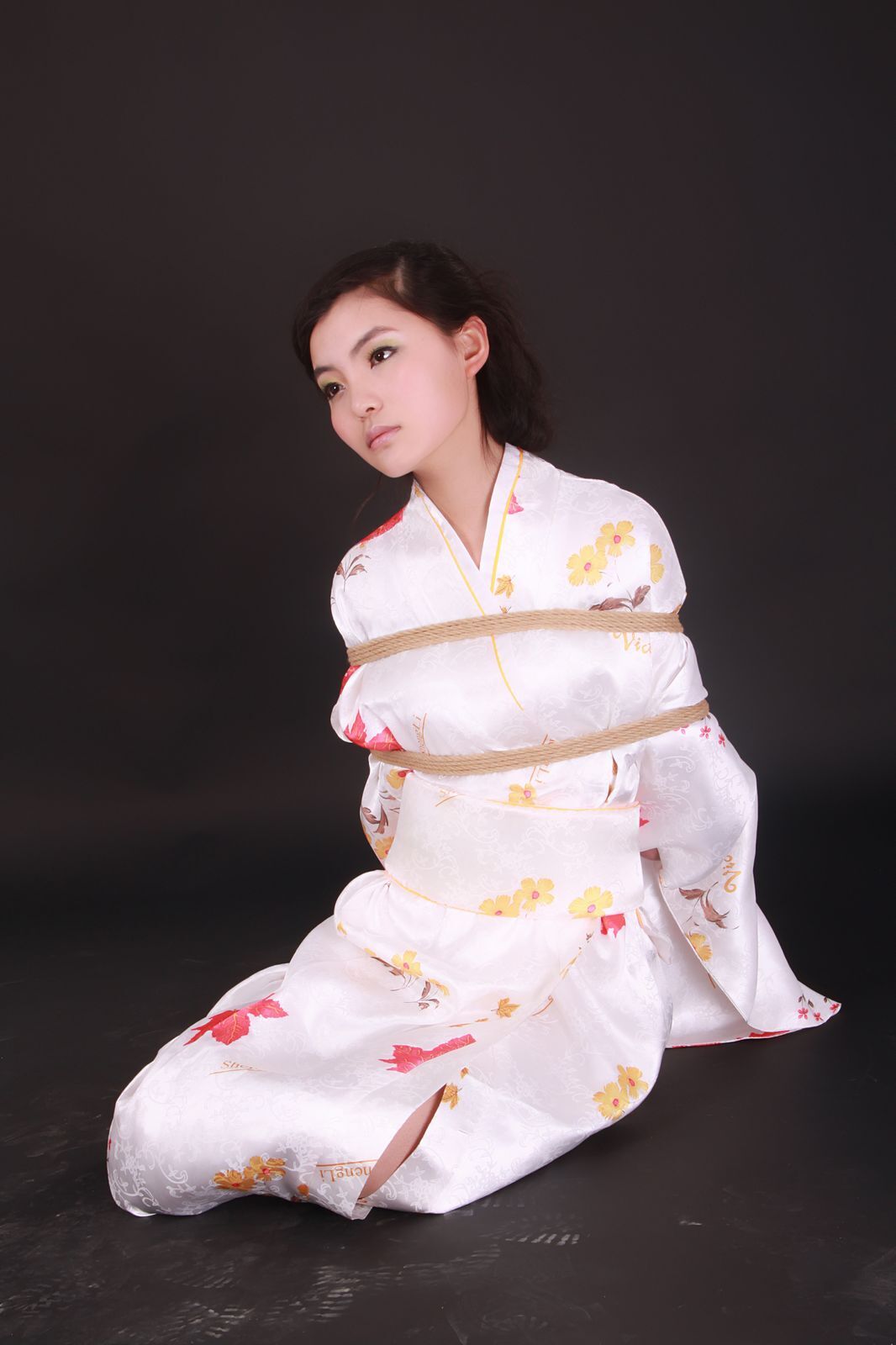 [神艺缘] 2010.04.20 No.015 模特 雨婷