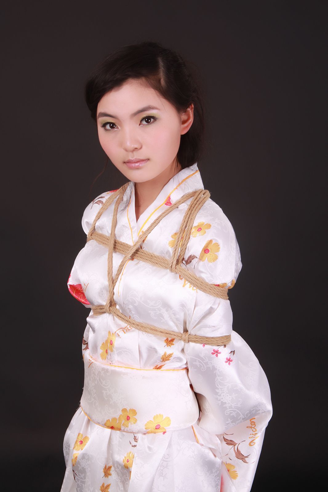 [神艺缘] 2010.04.20 No.015 模特 雨婷