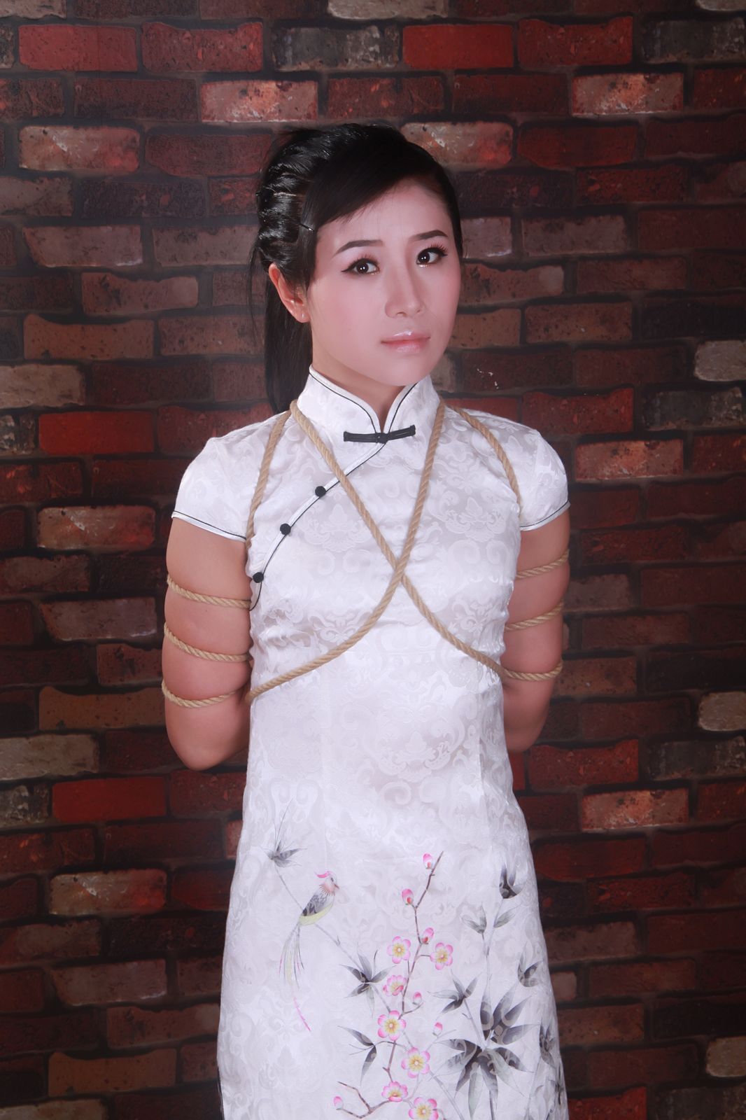 [神艺缘] 2010.05.08 No.020 模特 甜甜,馨媛