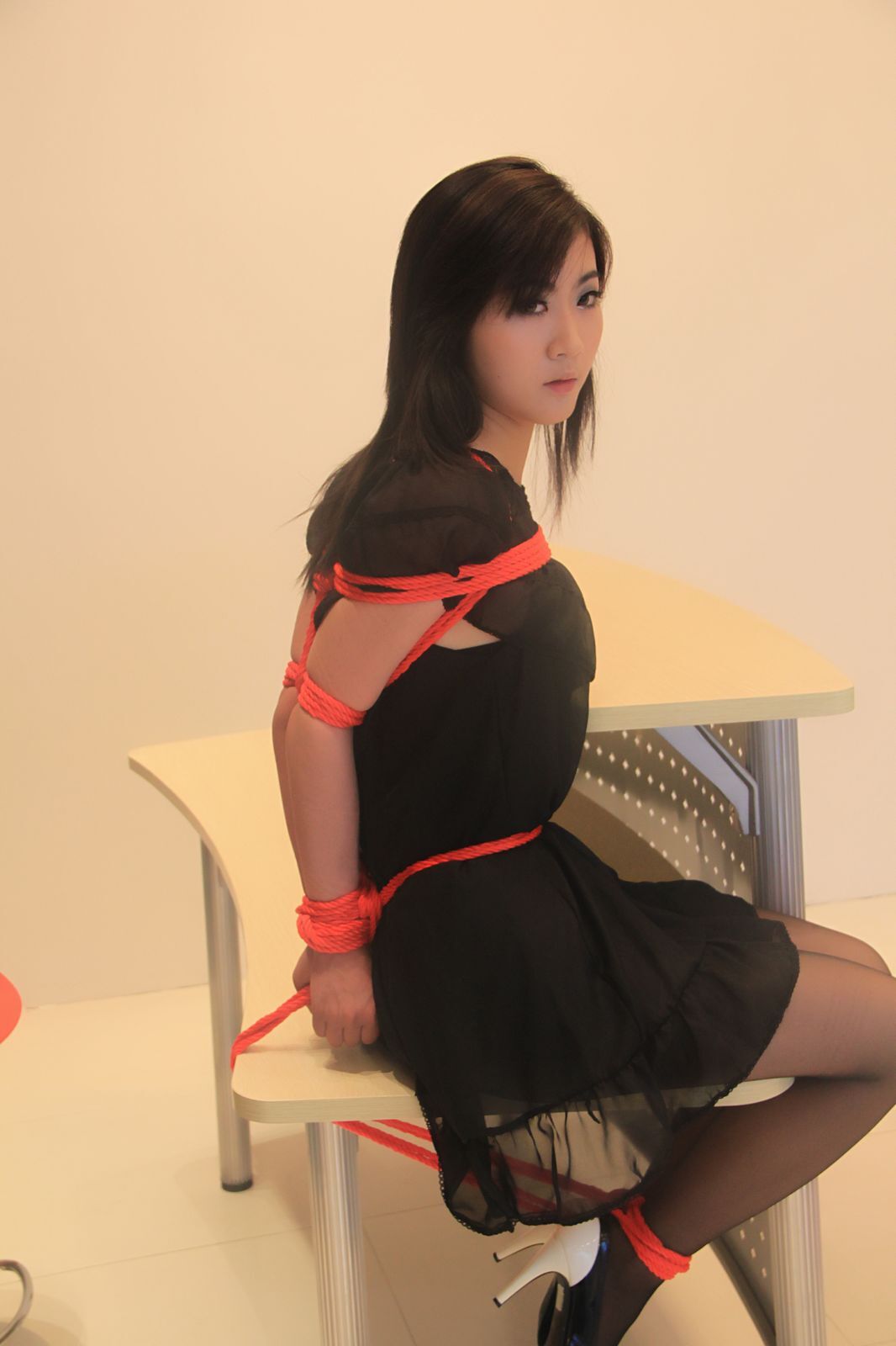 [神艺缘] 2010.05.08 No.020 模特 甜甜,馨媛